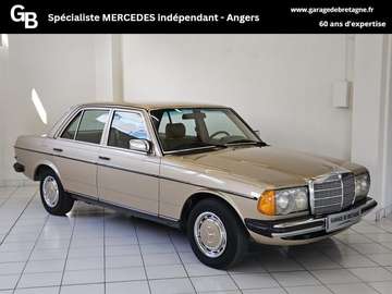 W123 Berline