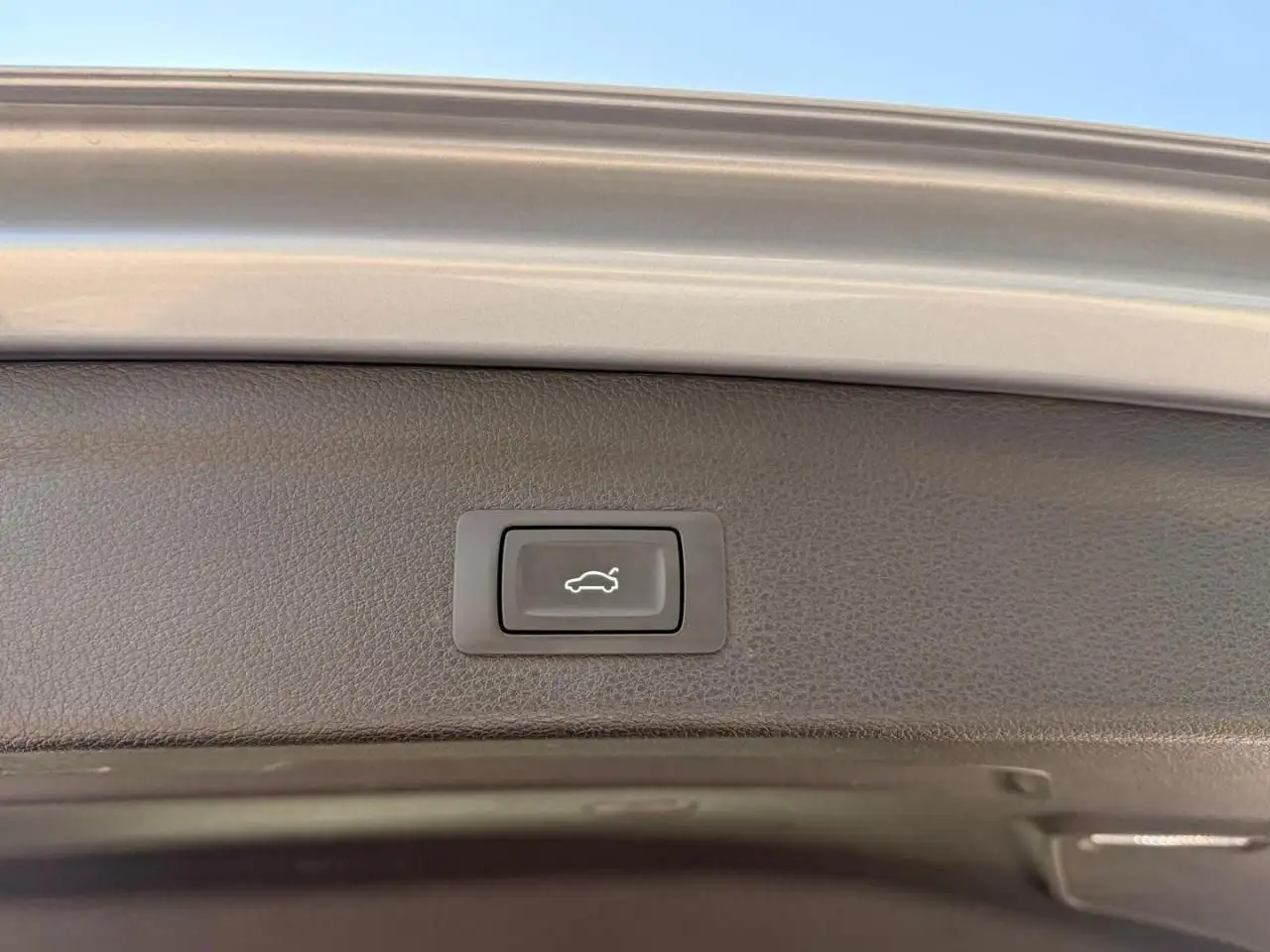 Audi Q3 35 TDI S tronic Business Advanced, миниатюра 10