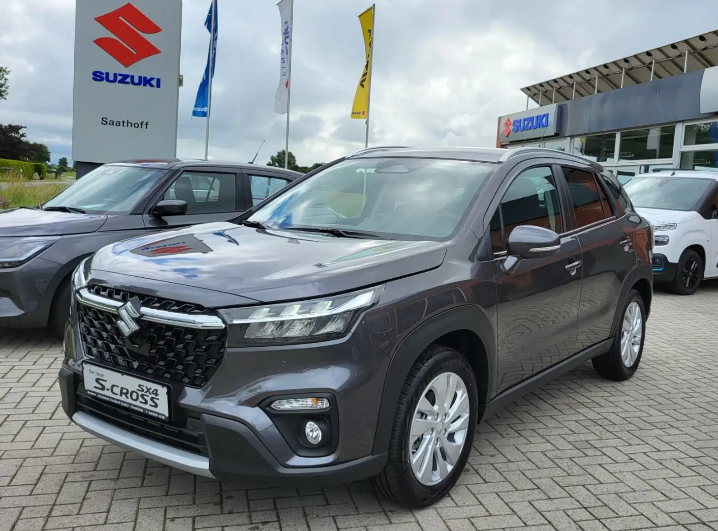 Suzuki S-Cross Comfort AllGrip Šedá - 1