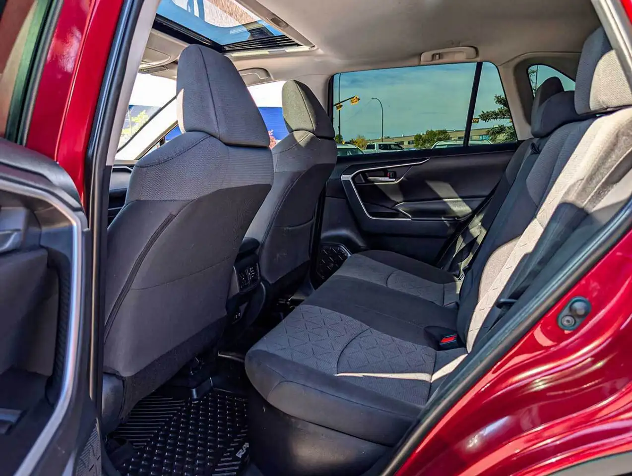 Toyota RAV 4 снимка Toyota RAV 4