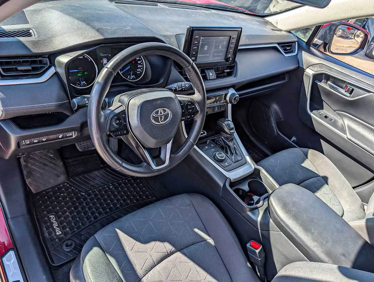 Toyota RAV 4 снимка Toyota RAV 4