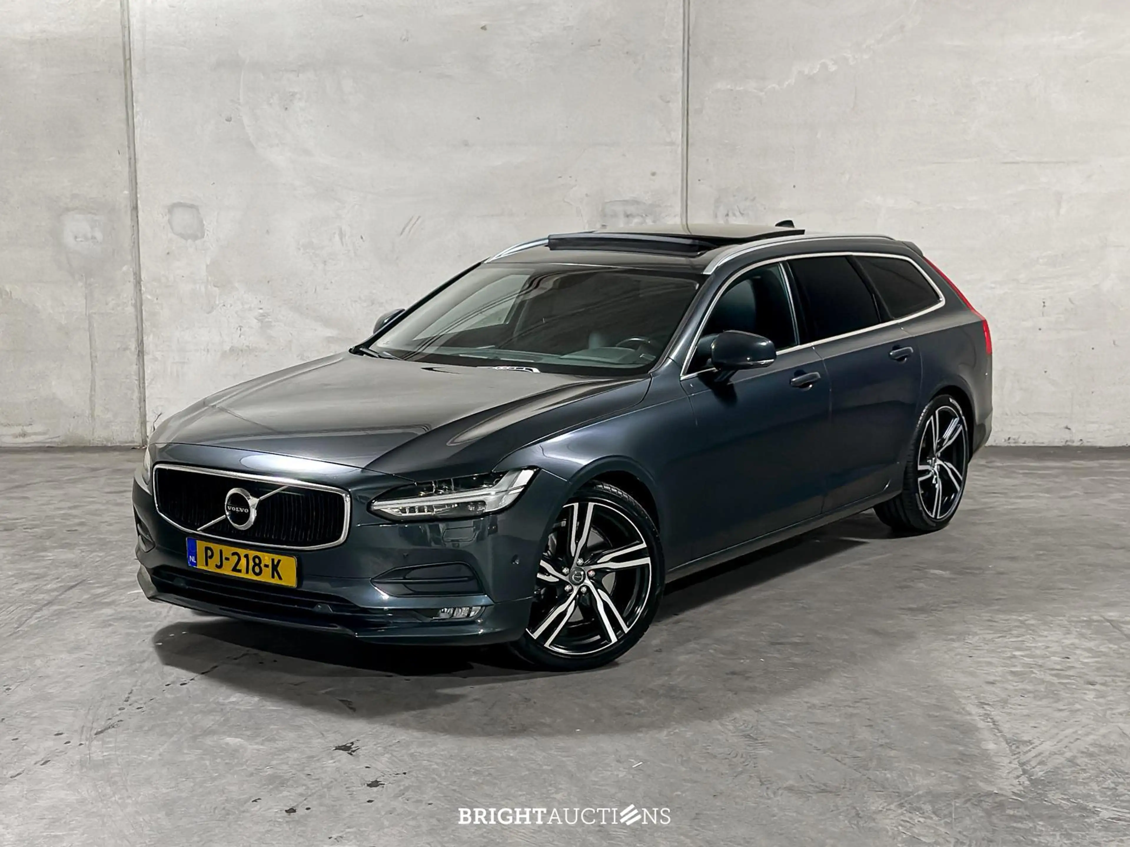 Volvo V90 2.0 T5 Momentum — photo 6