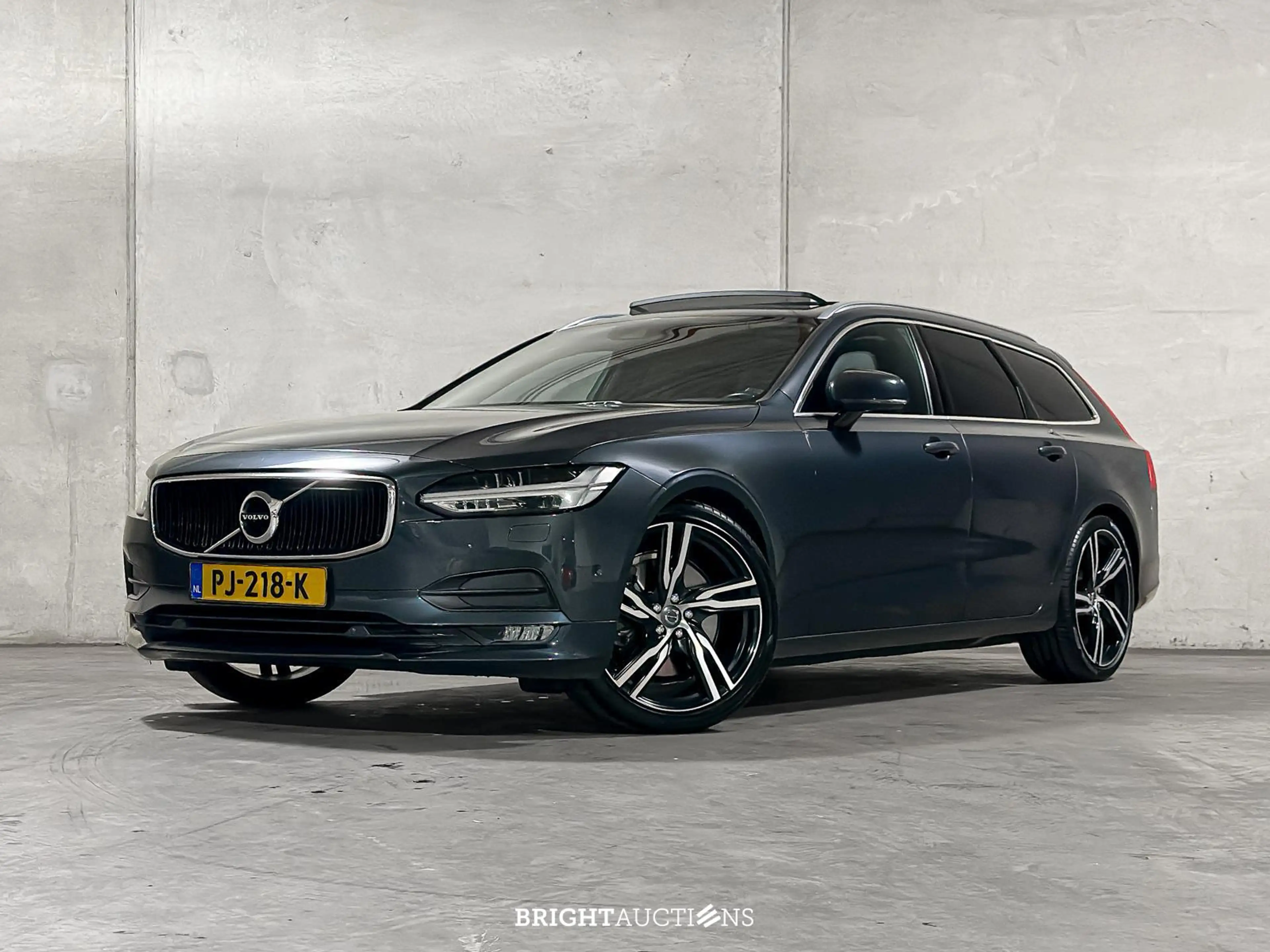 Volvo V90 2.0 T5 Momentum — photo 5
