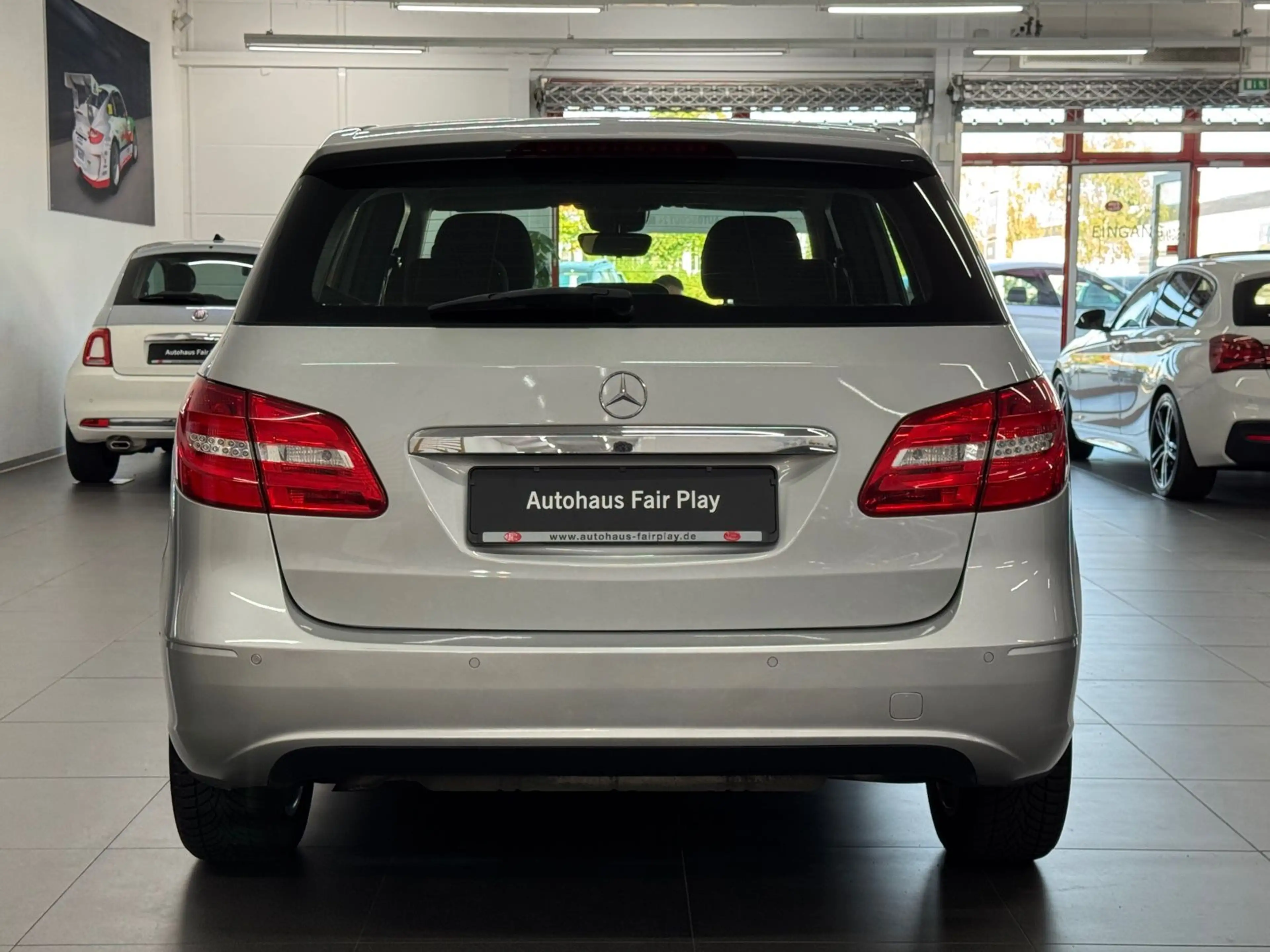 Mercedes-Benz B 180 B Aut. XENON/PDC/1 FAMILIENHAND/UNFALLFREI — photo 5