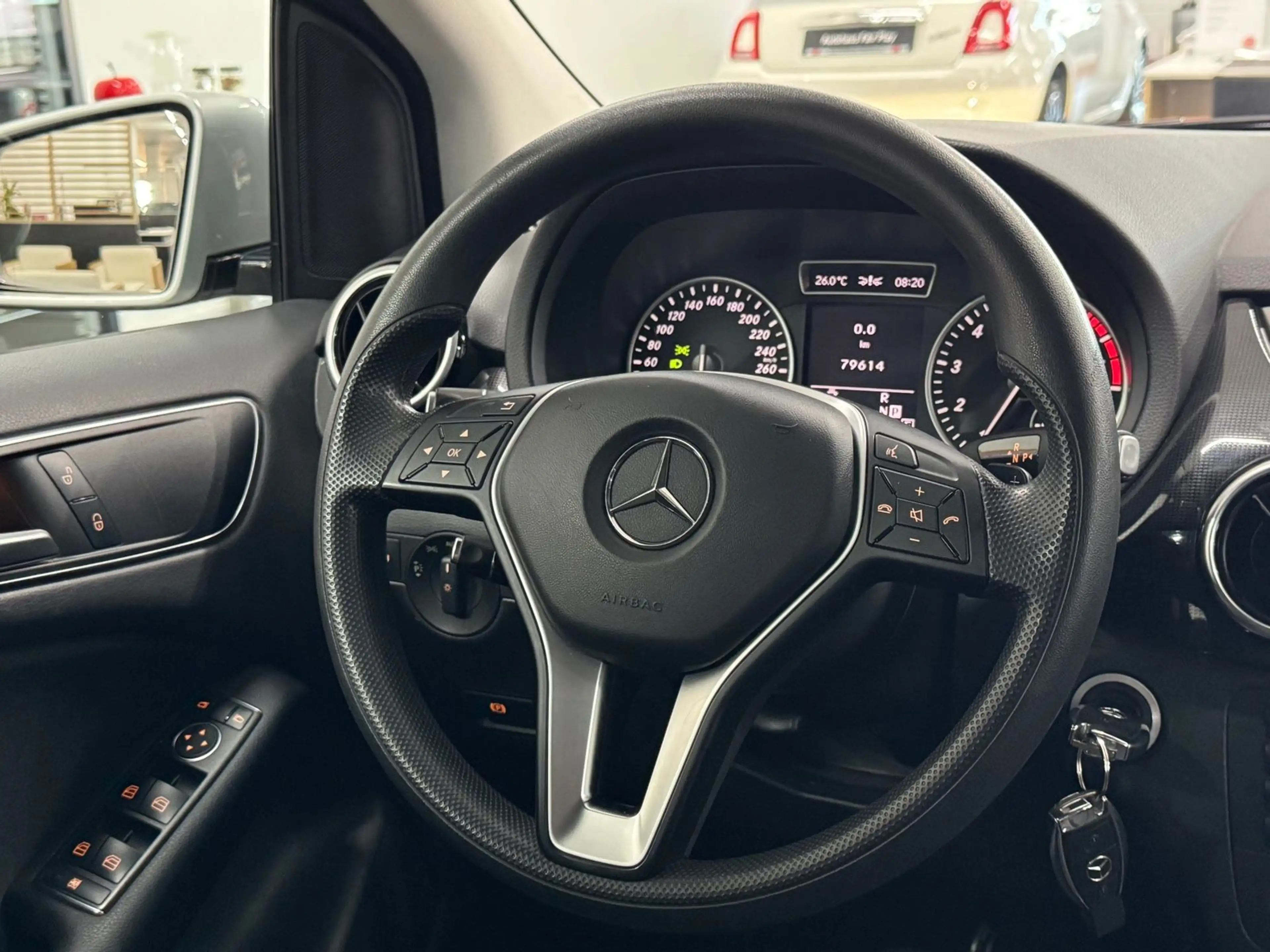 Mercedes-Benz B 180 B Aut. XENON/PDC/1 FAMILIENHAND/UNFALLFREI — photo 10