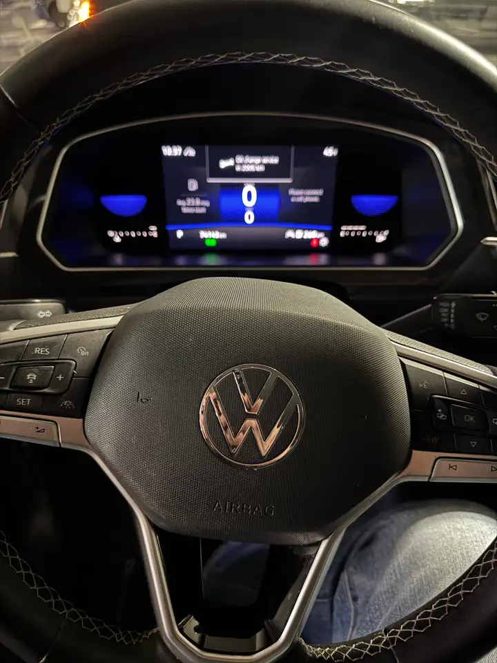 Volkswagen Tiguan снимка Volkswagen Tiguan