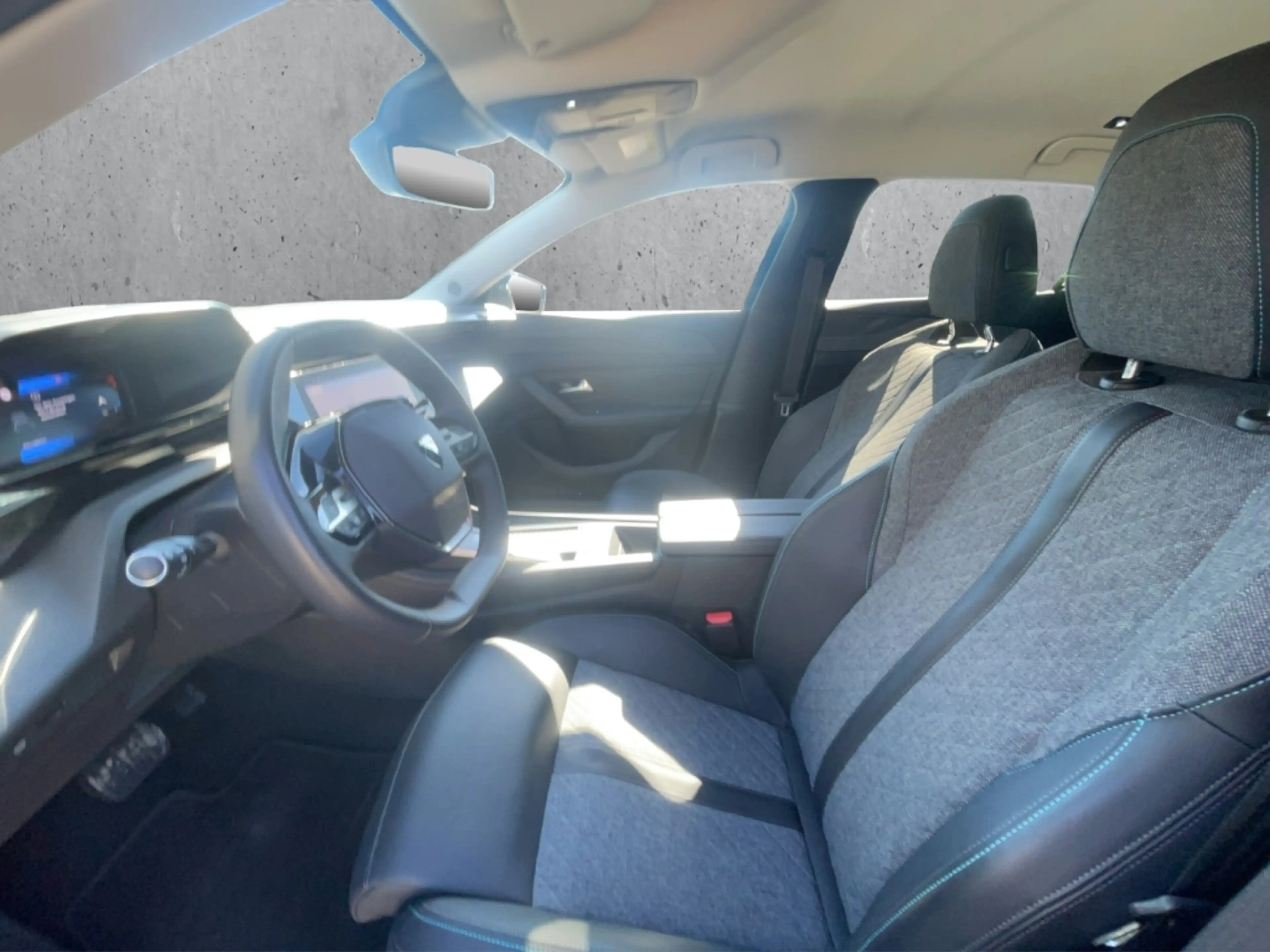 Peugeot 408 Allure PT130 EAT8 Kamera LED ACC Apple CarPlay Sit — photo 9