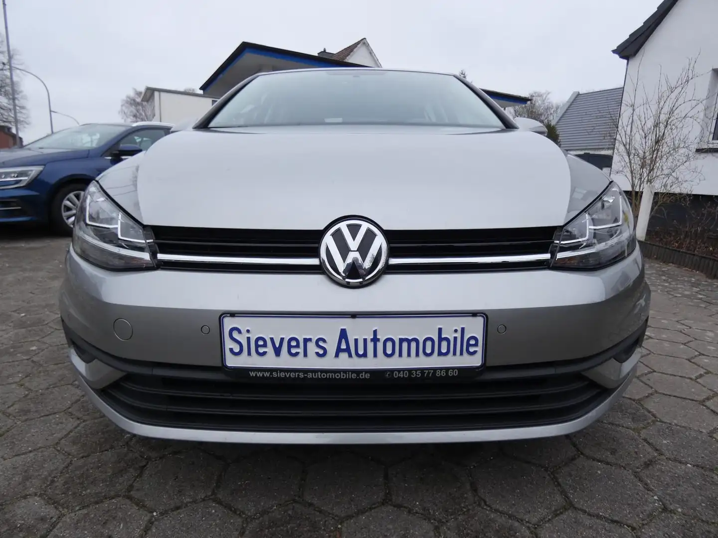 Volkswagen Golf VII Automatik orig.15800 km Klima Tempomat Grau - 2