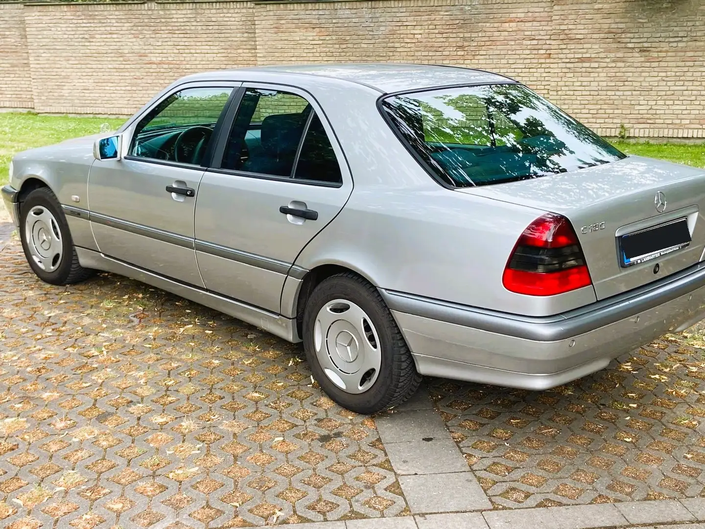 Mercedes-Benz C 180 C 180 Classic Silber - 2