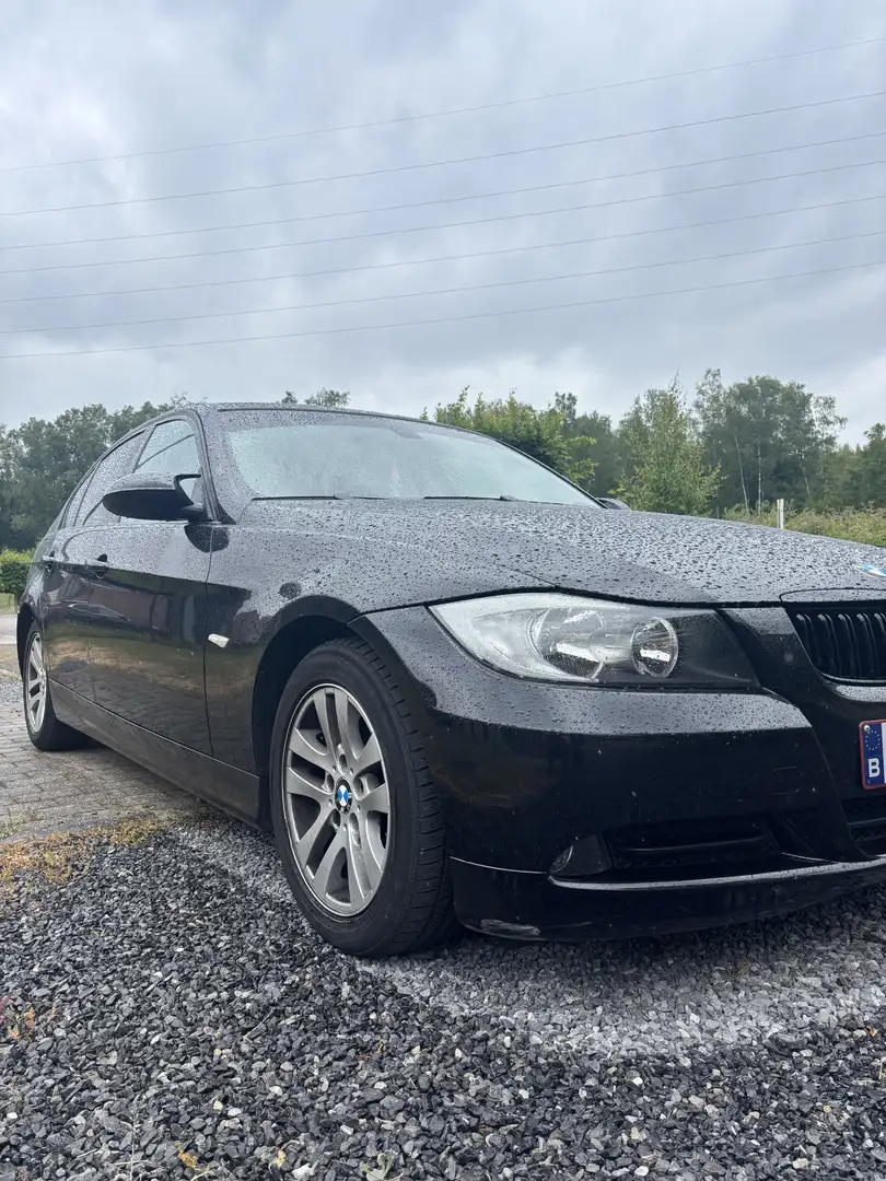 BMW 320 d - 1