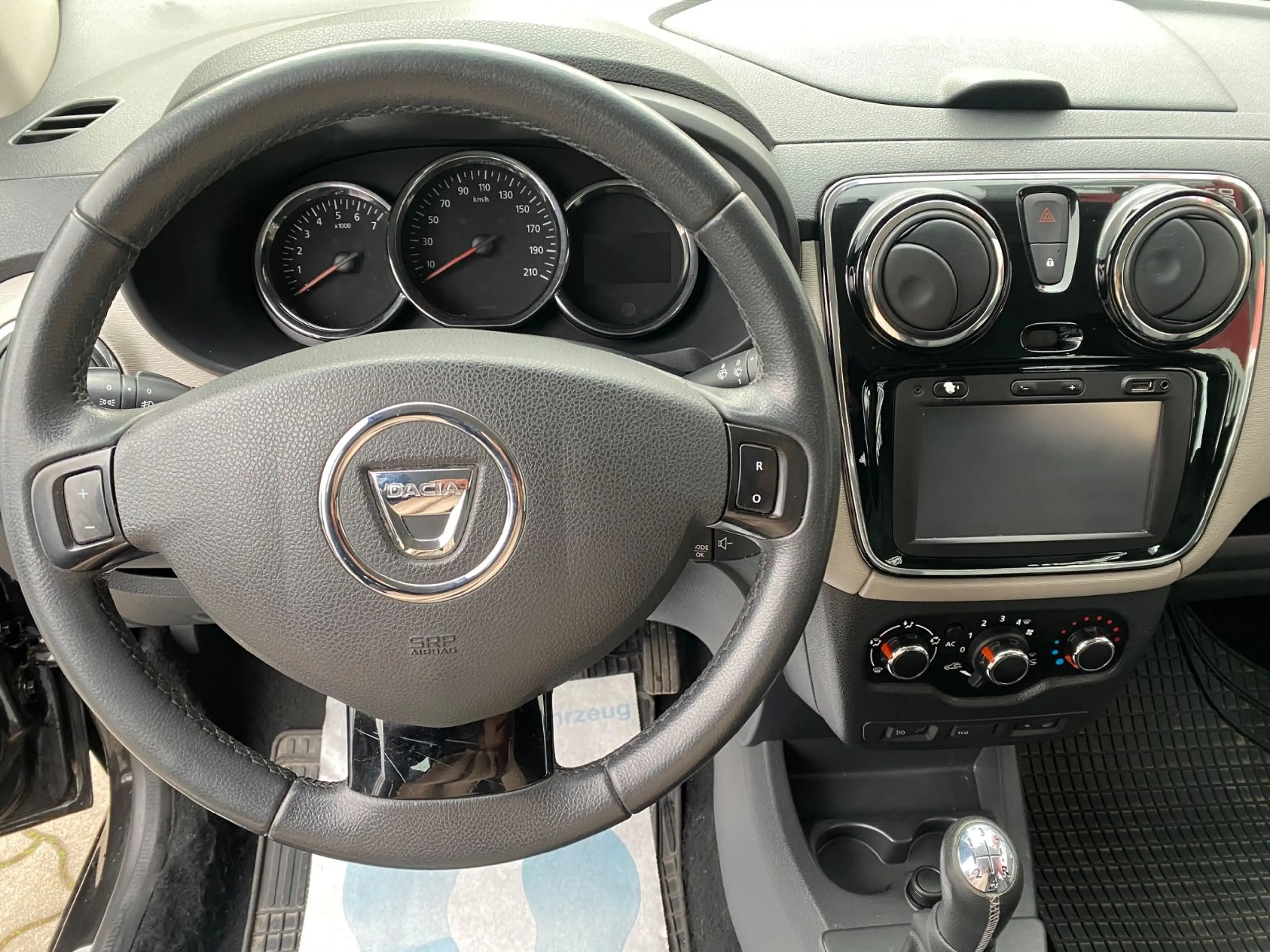 Dacia Lodgy Prestige Klimaautom Navi Leder Sitzheizg — photo 12