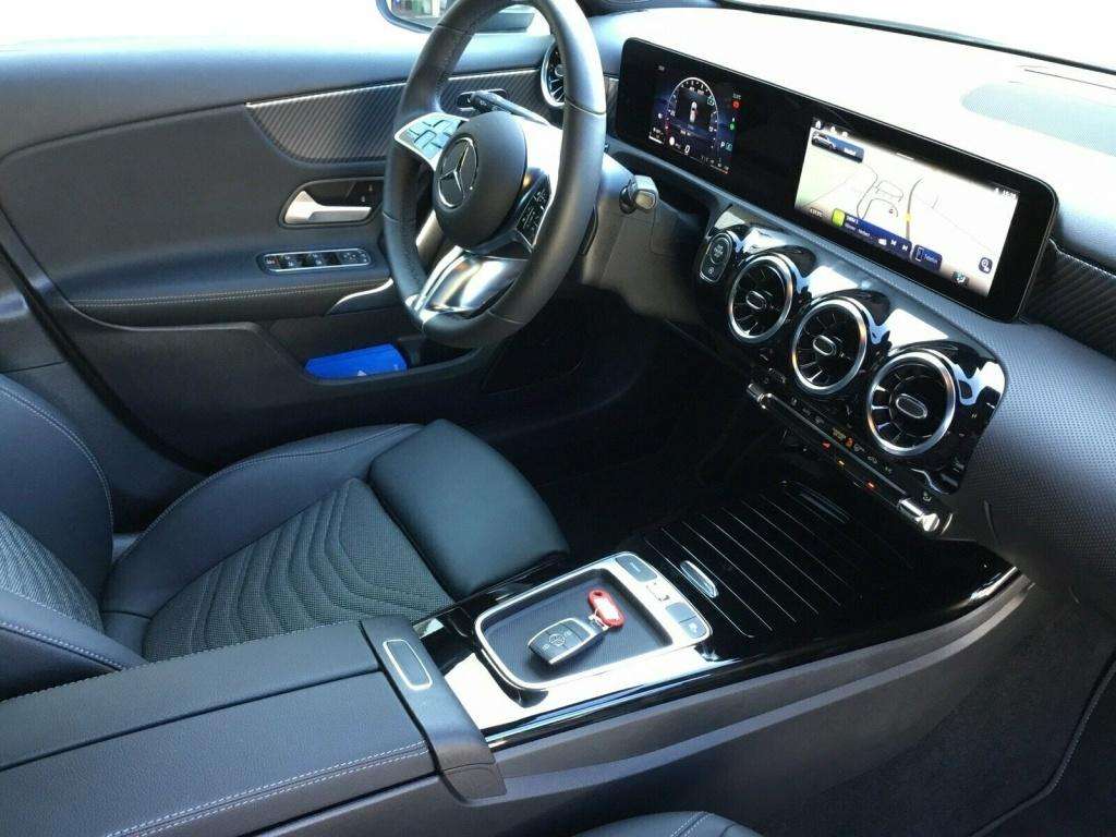 Mercedes-Benz A 200