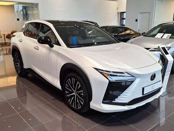 RZ 450e 71.4 kWh AWD Executive Line