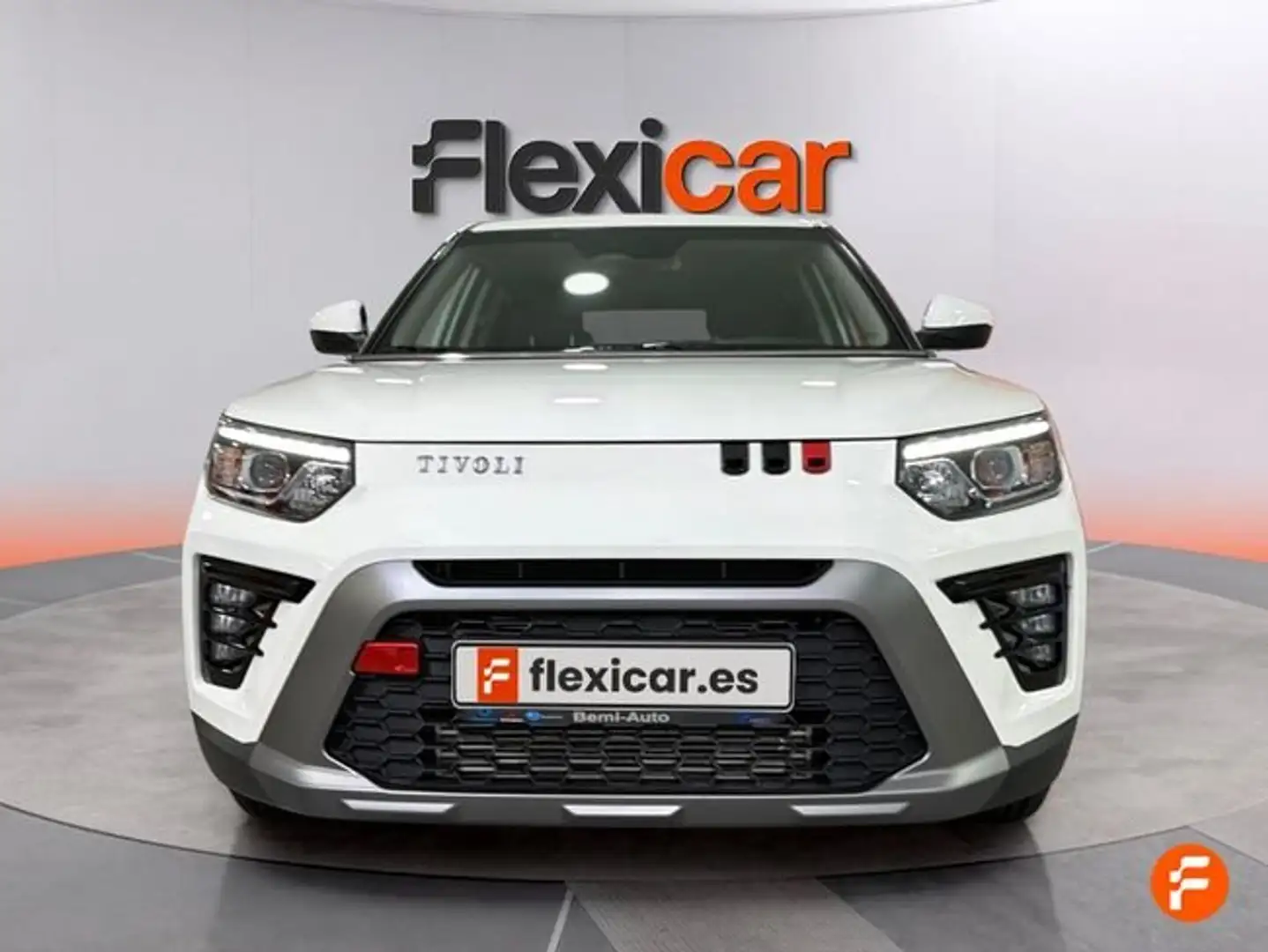SsangYong Tivoli G15 Limited 4x2 Blanco - 2