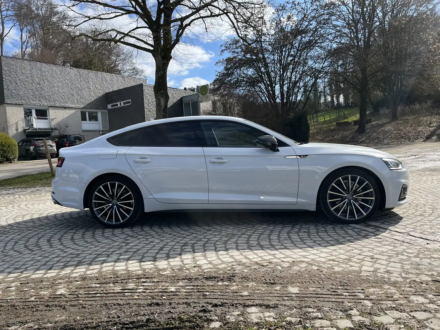Audi A5 40 g-tron sport Weiß - 1