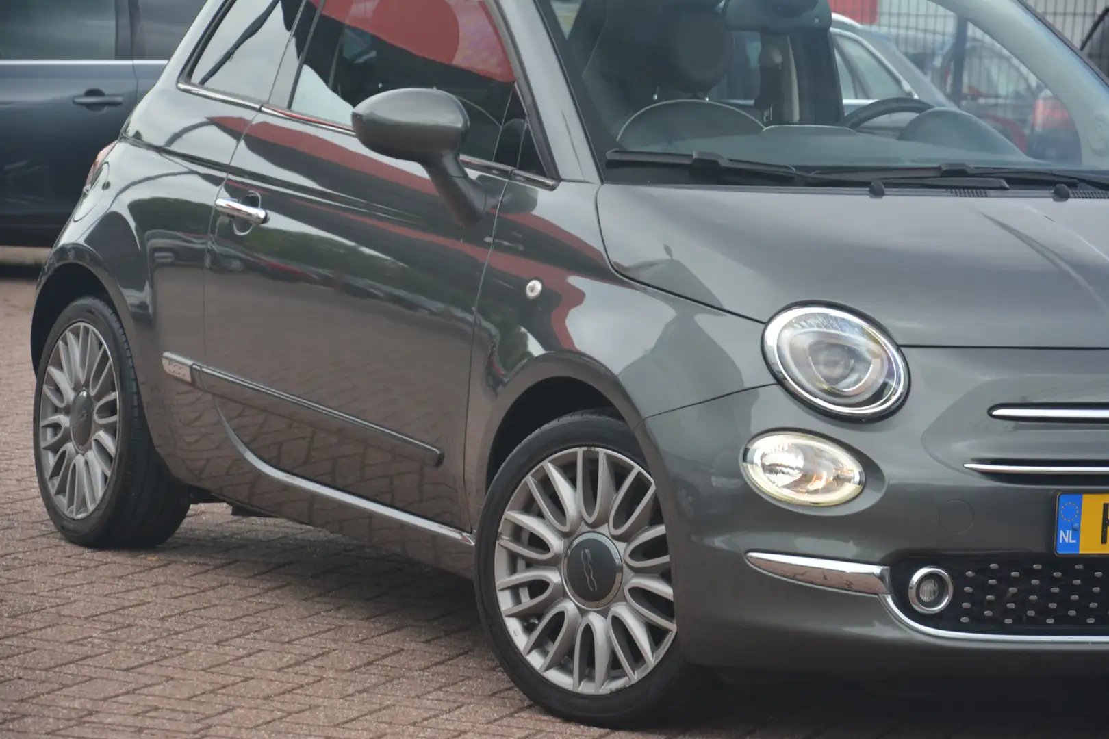 Fiat 500 0.9 TwinAir Turbo Lounge | Navigatie | Panoramadak Grijs - 2