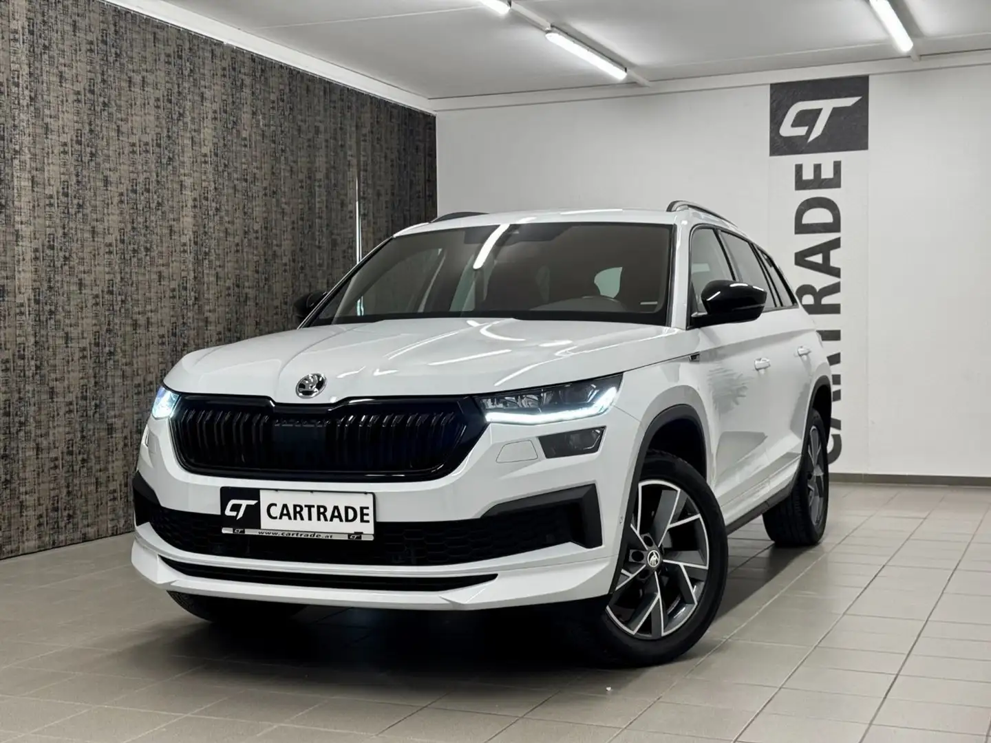 Skoda Kodiaq 2.0 TDI Sportline 4x4 Weiß - 1