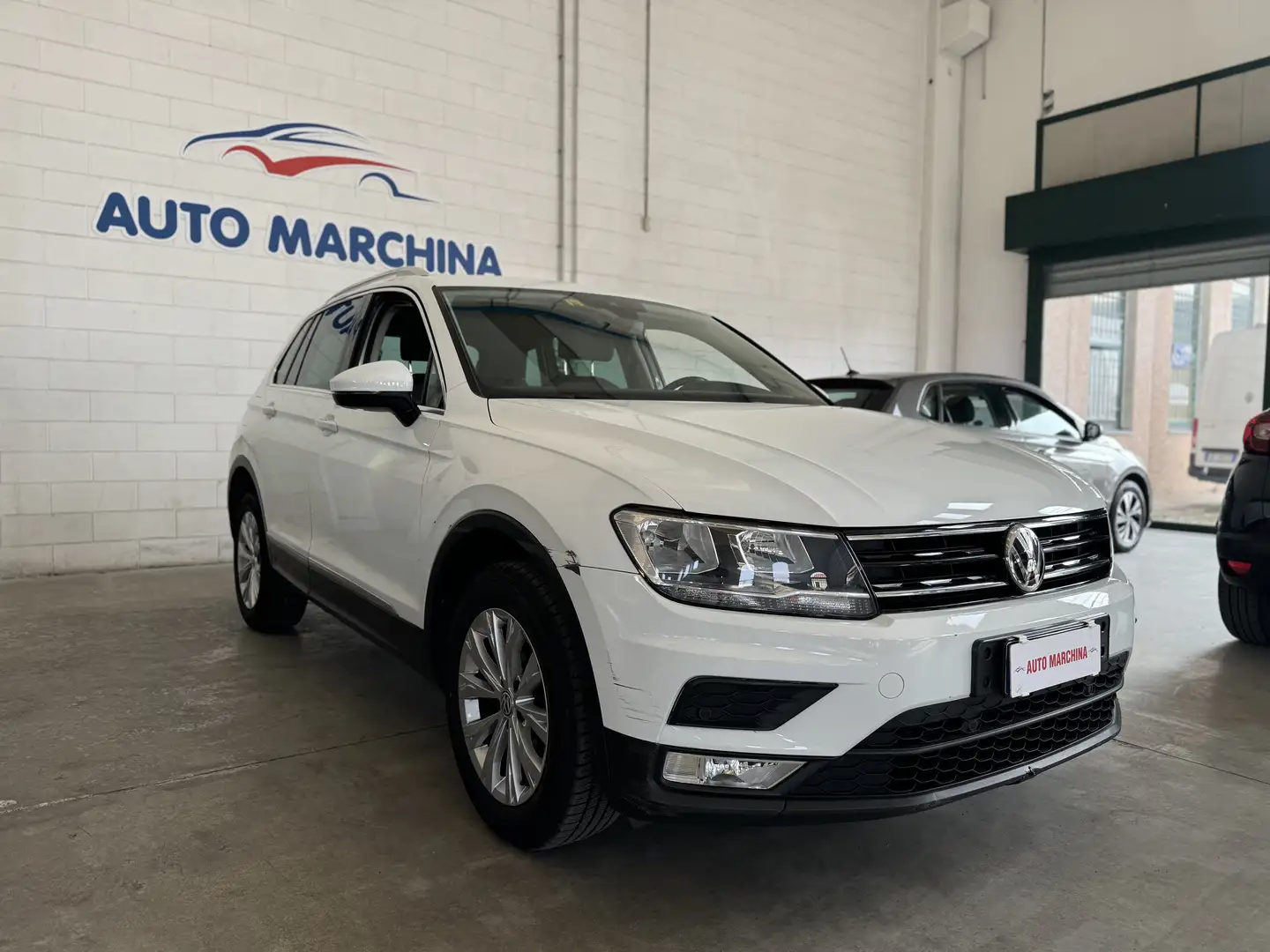 Volkswagen Tiguan 2.0 tdi 4MOTION DSG Bianco - 1