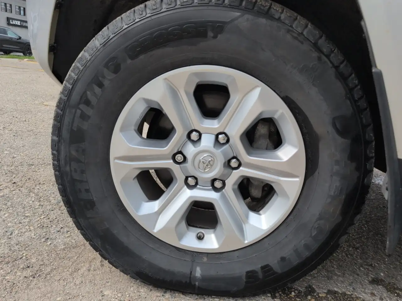 Toyota 4-Runner снимка Toyota 4-Runner
