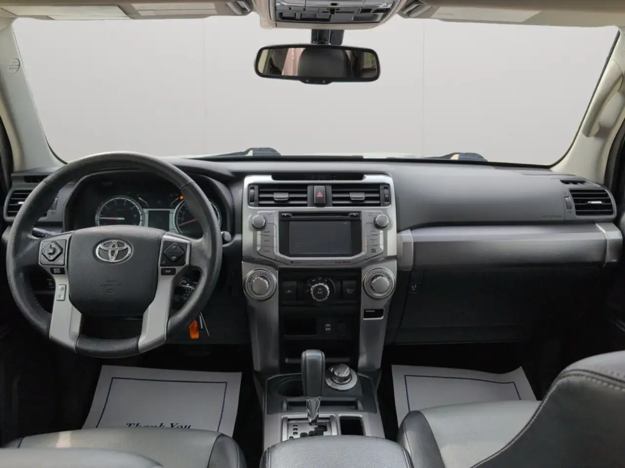 Toyota 4-Runner снимка Toyota 4-Runner
