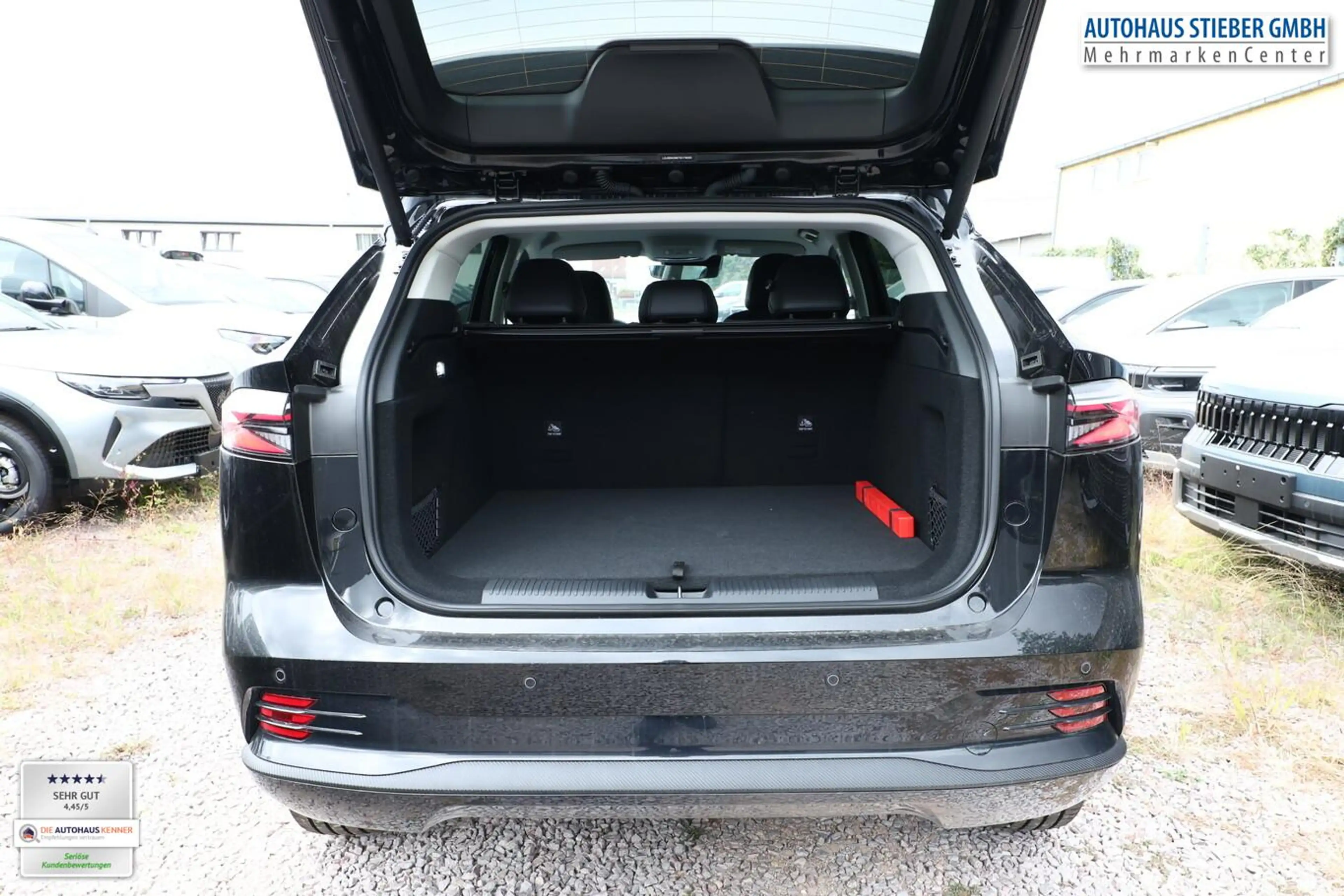 MG HS Luxury HEV+ ACC 360Kam SHZ eHK TotW KeyL 19Z 16... — photo 11
