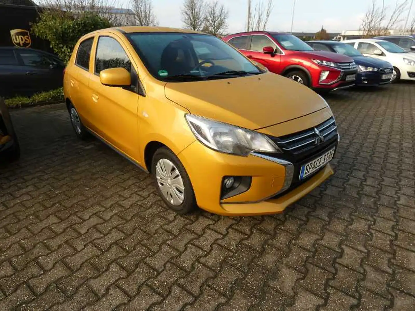Mitsubishi Space Star Intro Edition 1.0 ,,Wenig-KM´´ Giallo - 1