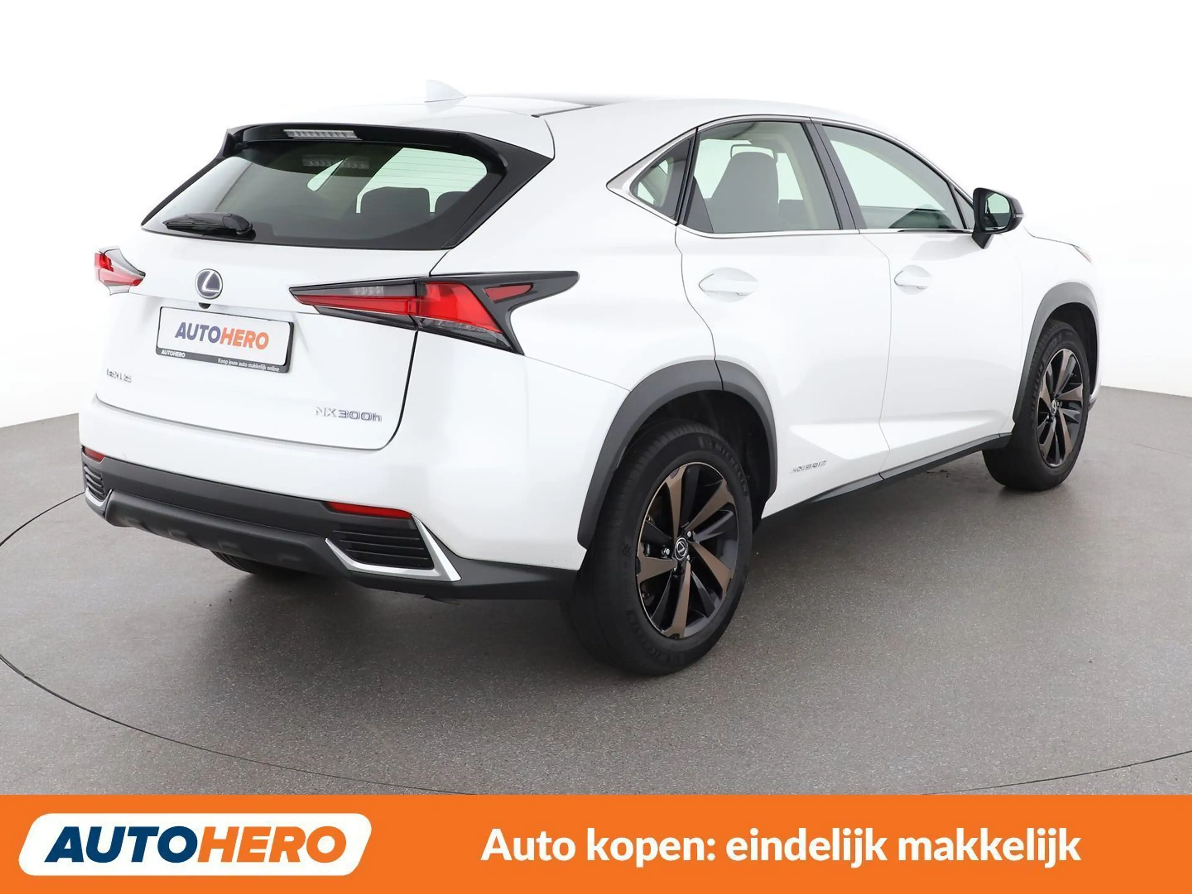 Lexus NX 300h NX 300h E-Four Sport Line — photo 6