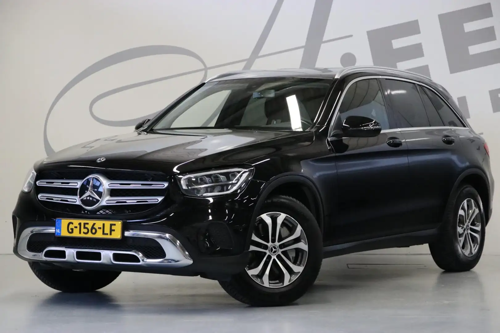 Mercedes-Benz GLC 200 Business Solution Limited/ Stoelverwarming/ NAP Zwart - 1