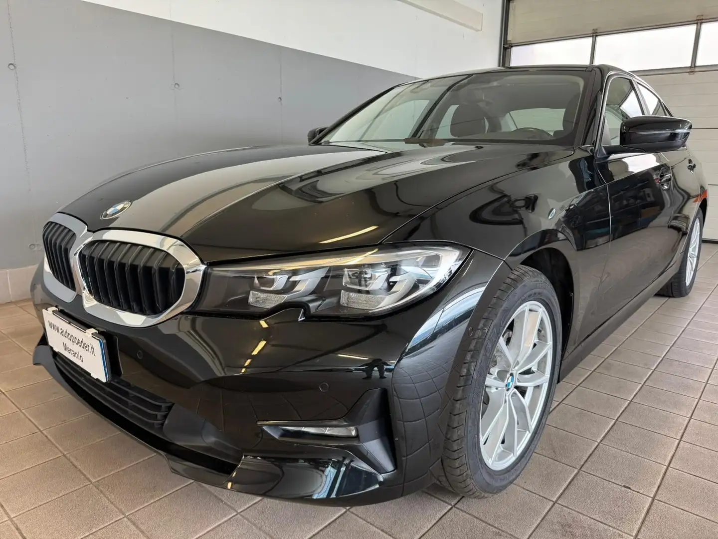 BMW 320 320d xDrive Business Advantage Nero - 1