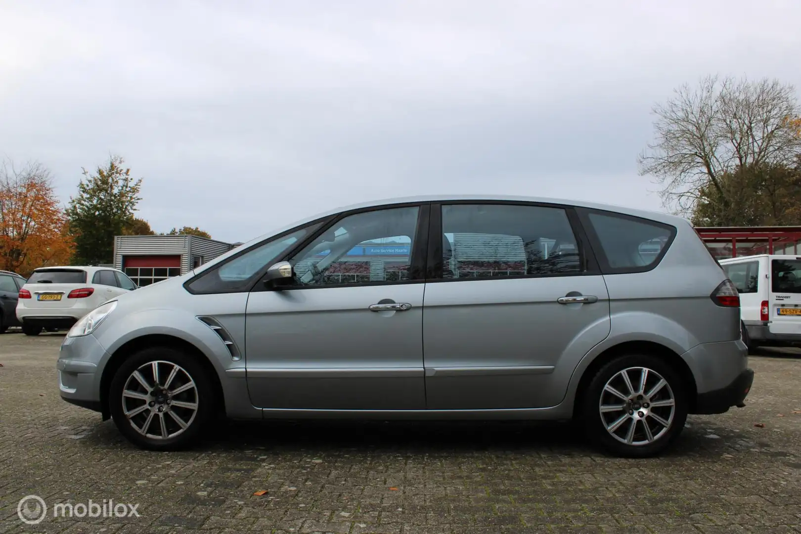 Ford S-Max 2.0 Titanium Flexifuel. Trekhaak. Cruise control, Grijs - 2