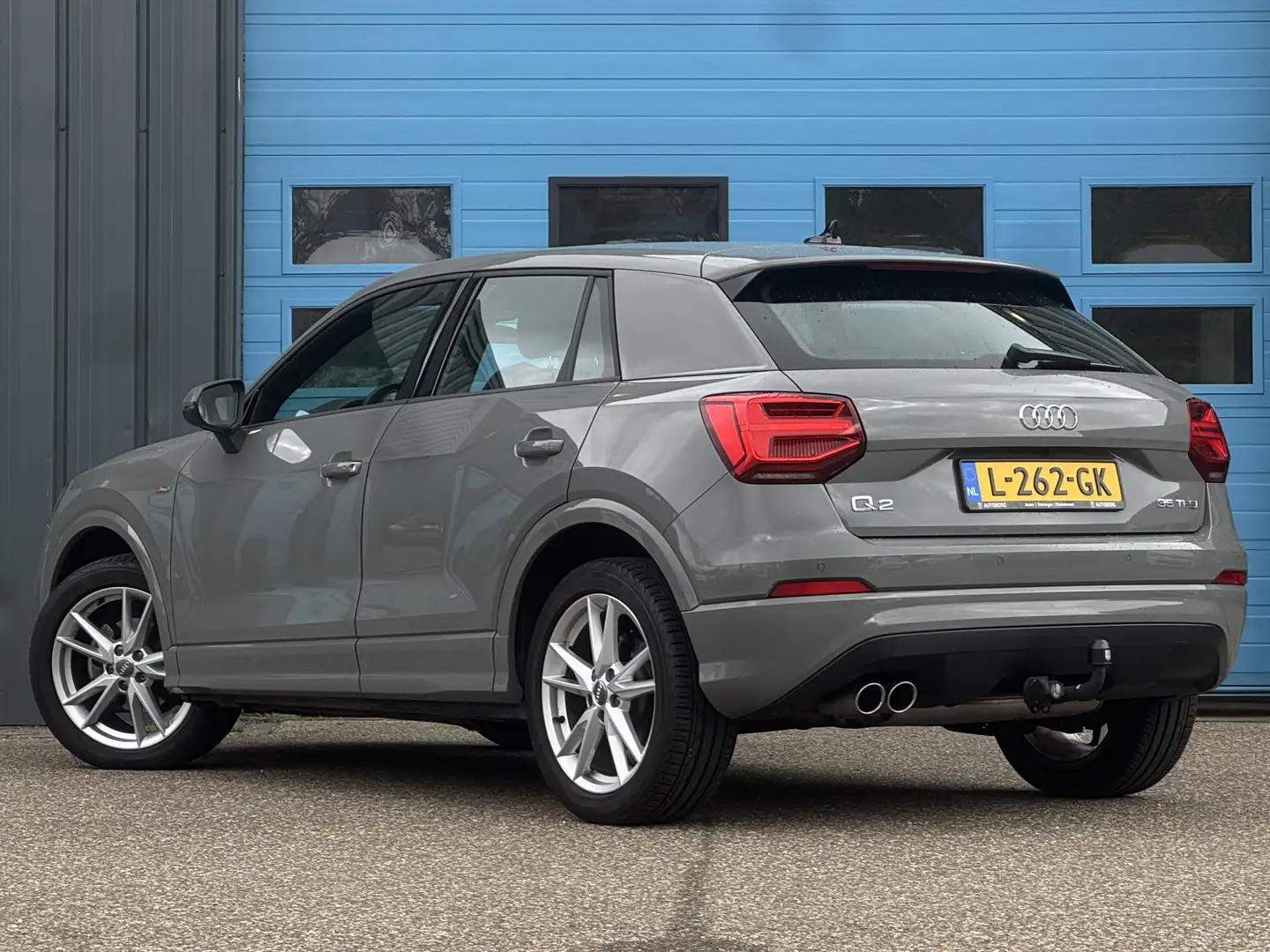 Audi Q2 35 TFSI S Edition Prijs Inclusief Onderhoud & 12 M Grijs - 2