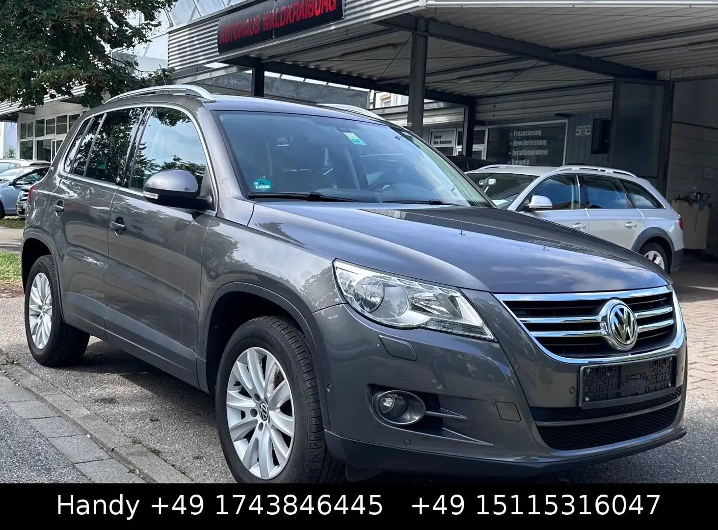 Volkswagen Tiguan 1.4 TSI Team BMT/Keyless/NAVI/PDC/SHZ/KAM Grau - 2