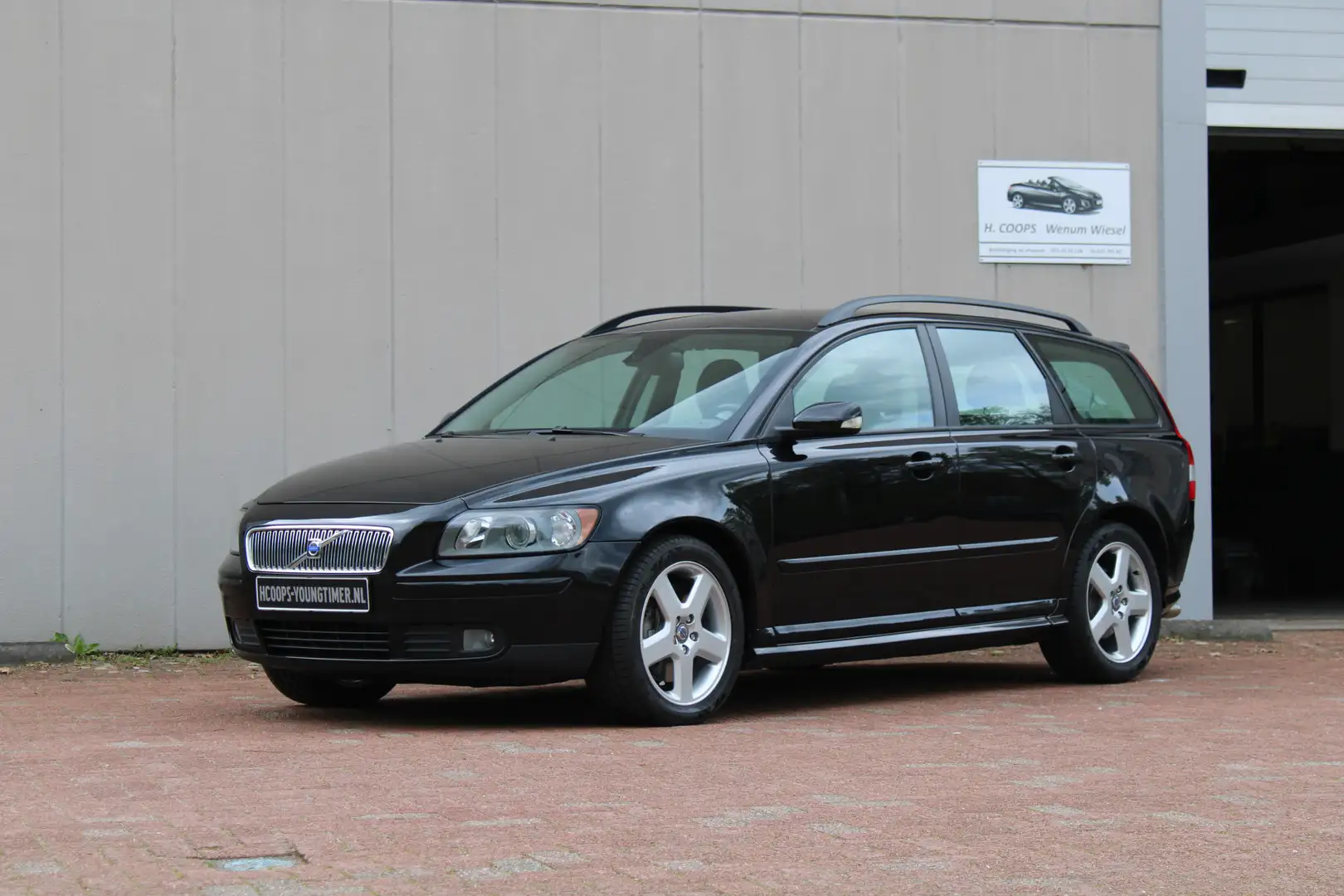 Volvo V50 2.5 T5 AUTOMAAT YOUNGTIMER incl. 21% BTW Nero - 2