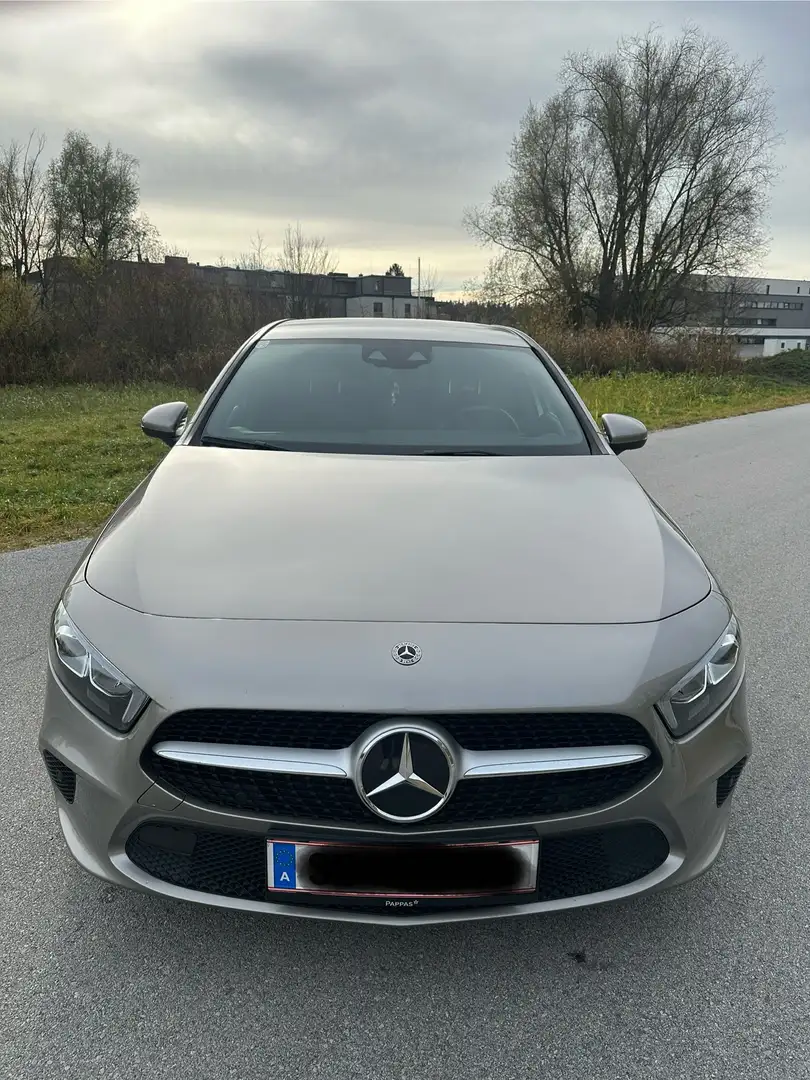 Mercedes-Benz A 200 A200d Progressive - Mojavesilber Metallic, 8 Gang - 2