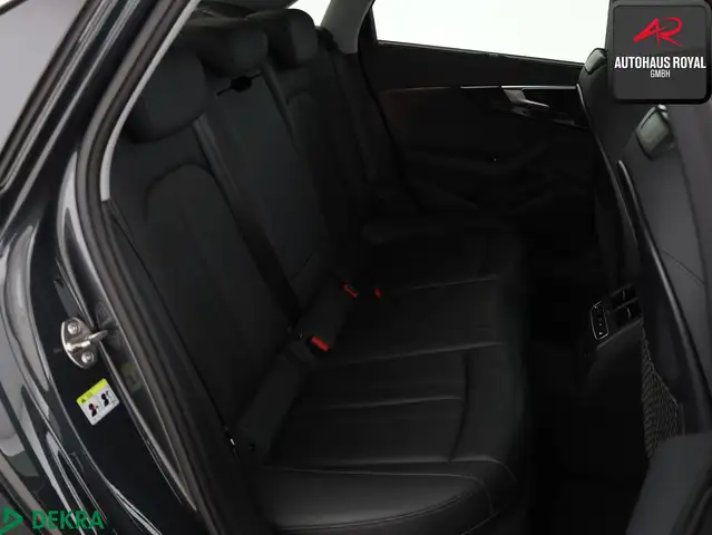 Audi A4 view 12