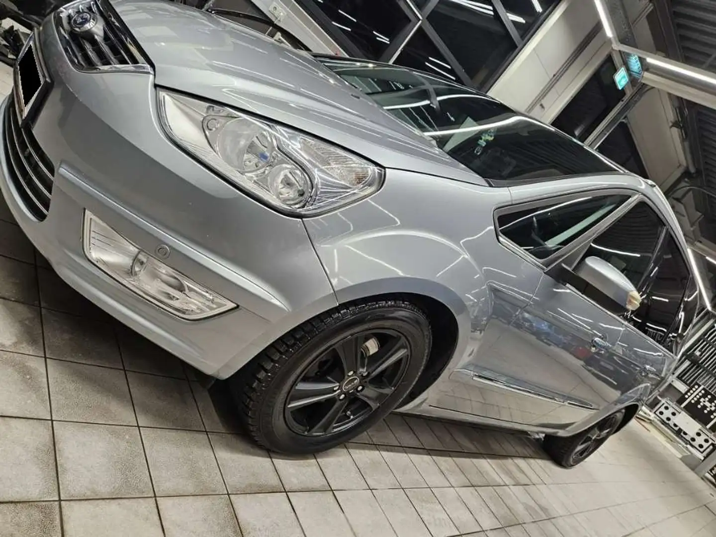 Ford Galaxy Galaxy Ghia 2,0 TDCi DPF Ghia Сірий - 1