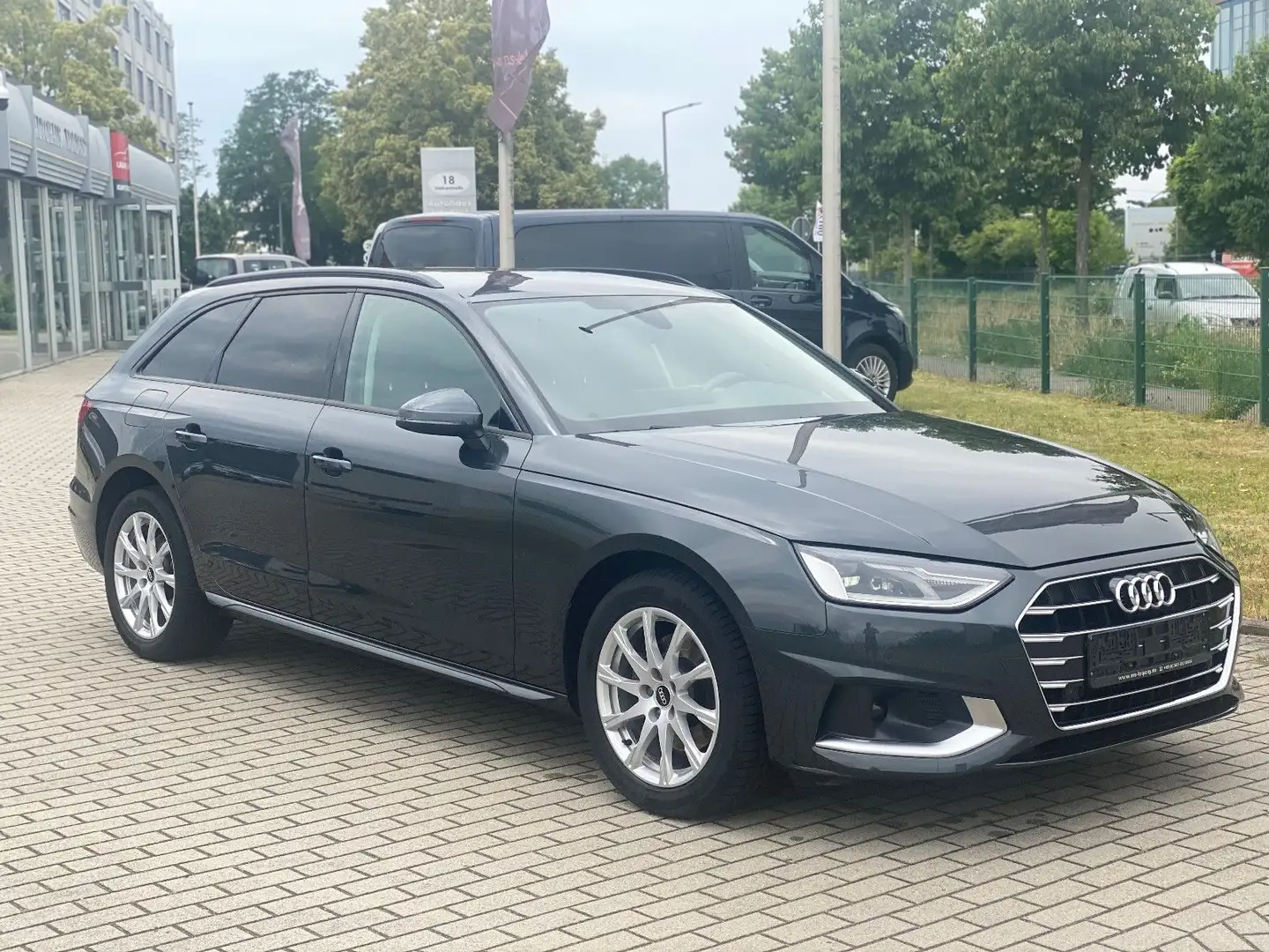 Audi A4 Avant 35 TDI advanced Navi PDC Alu Gris - 2