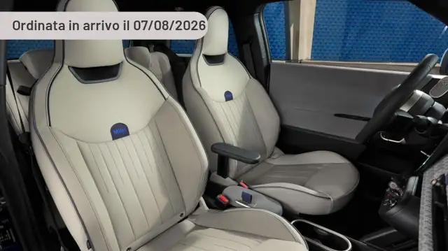 MINI Cooper E Mini Cooper E Blackyard