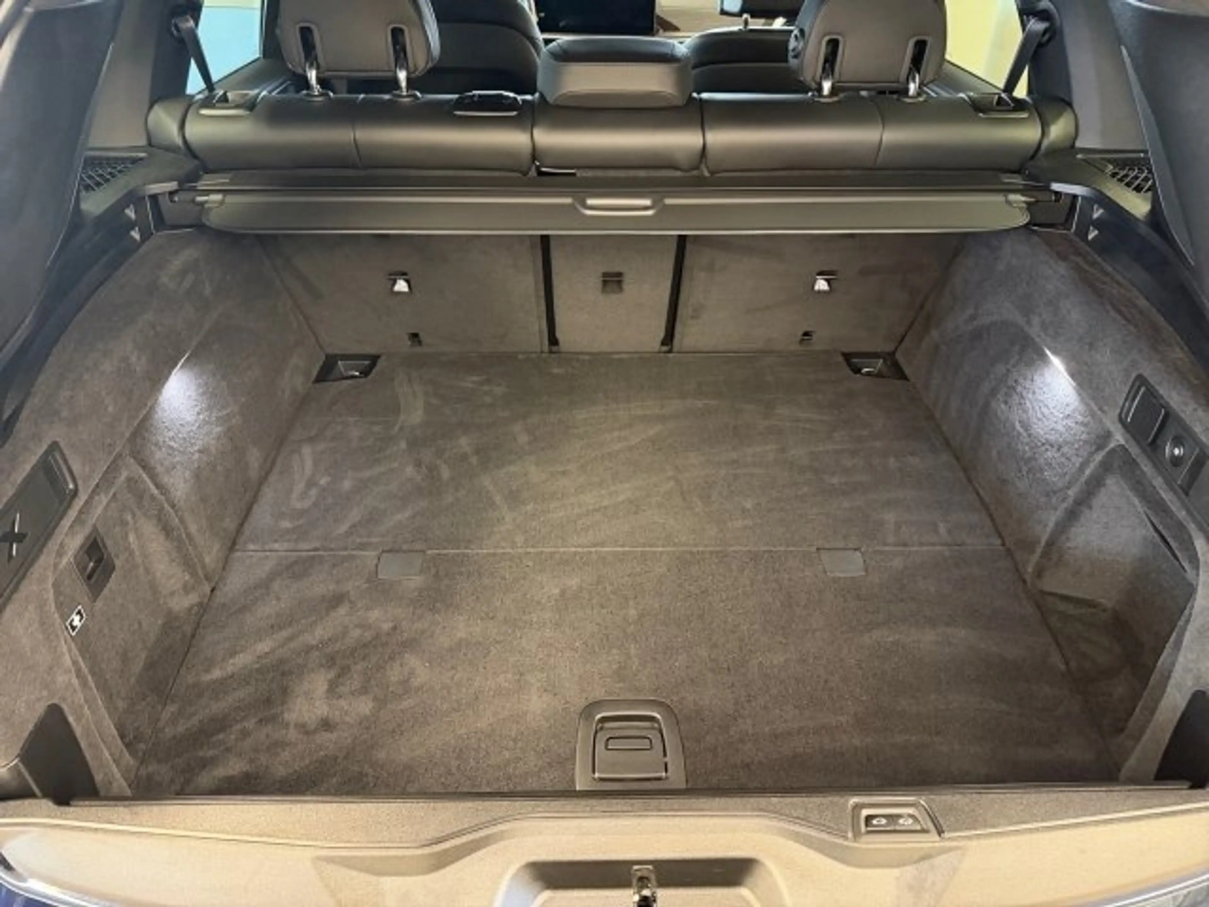 BMW X5 xDrive50e G05 XB1 — photo 13