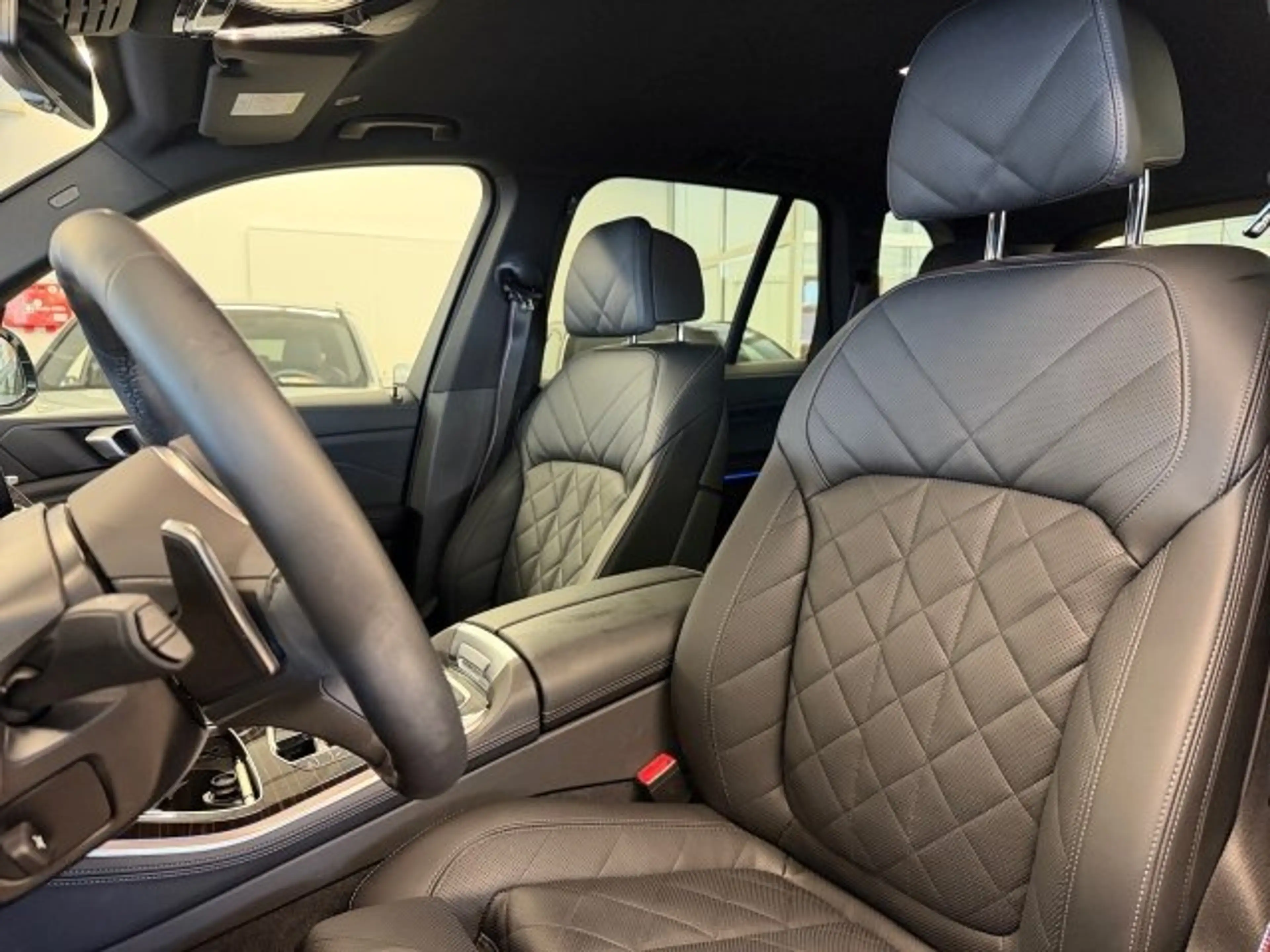 BMW X5 xDrive50e G05 XB1 — photo 14