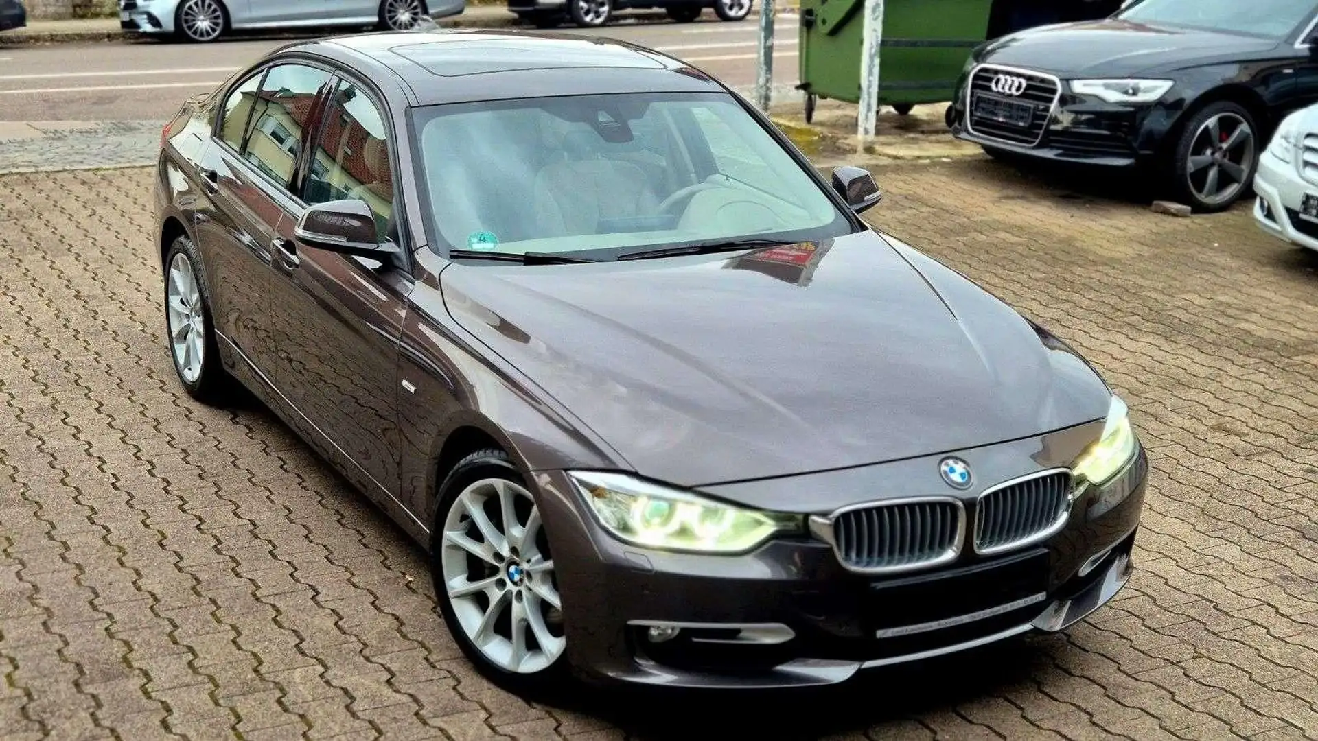 BMW 335 i 3er Lim. 335i xDrive Modern Line-VOLL Braun - 1