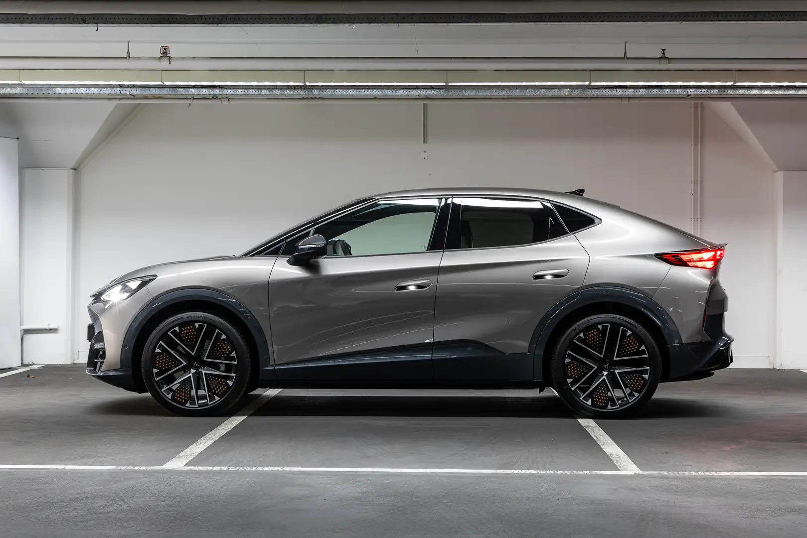 CUPRA Tavascan VZ Extreme 82 kWh 340pk | Cruise control adaptief Geel - 2