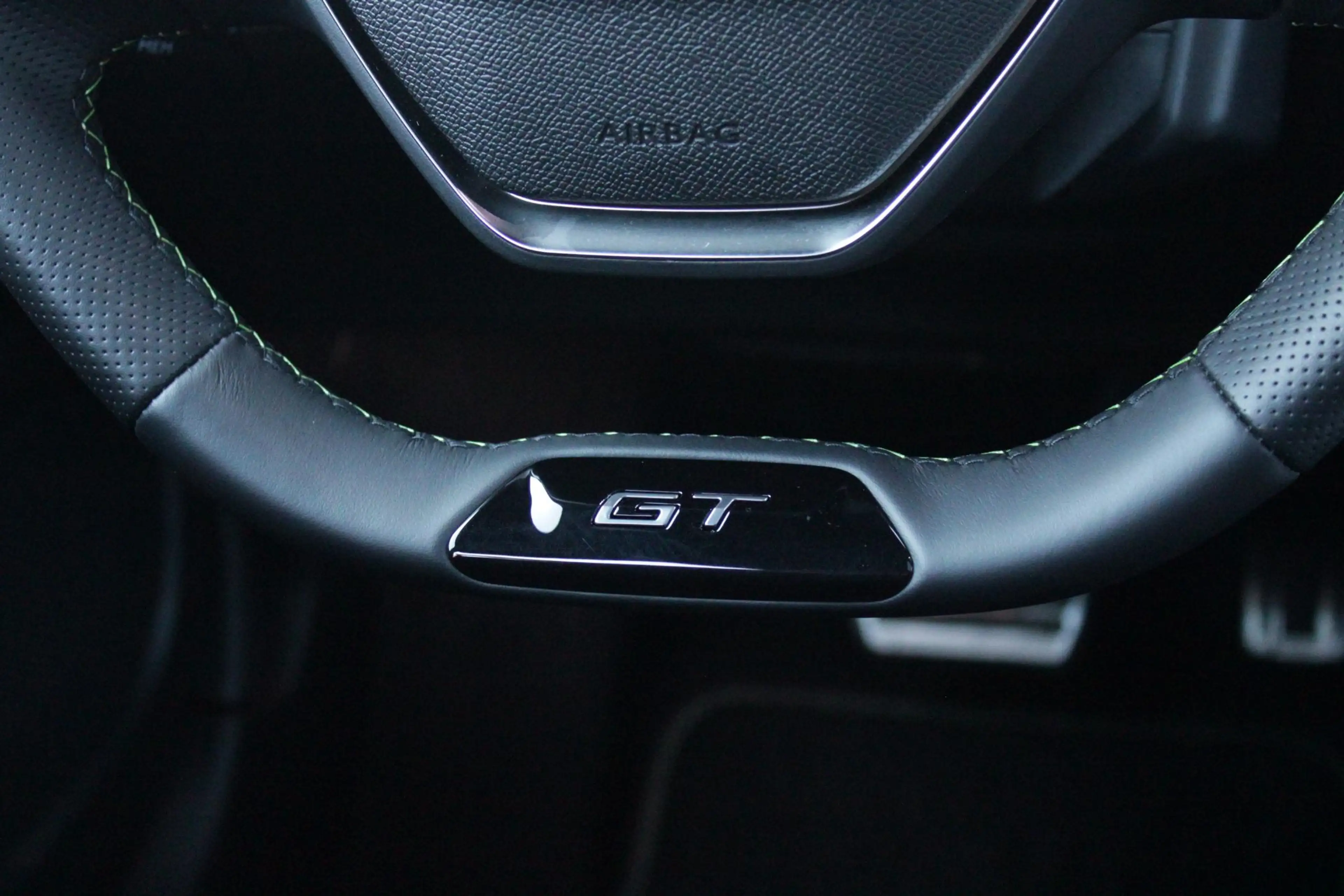 Peugeot e-2008 EV GT PACK 156PK 54 kWh | PANORAMISCH SCHUIF/KANTE — photo 34