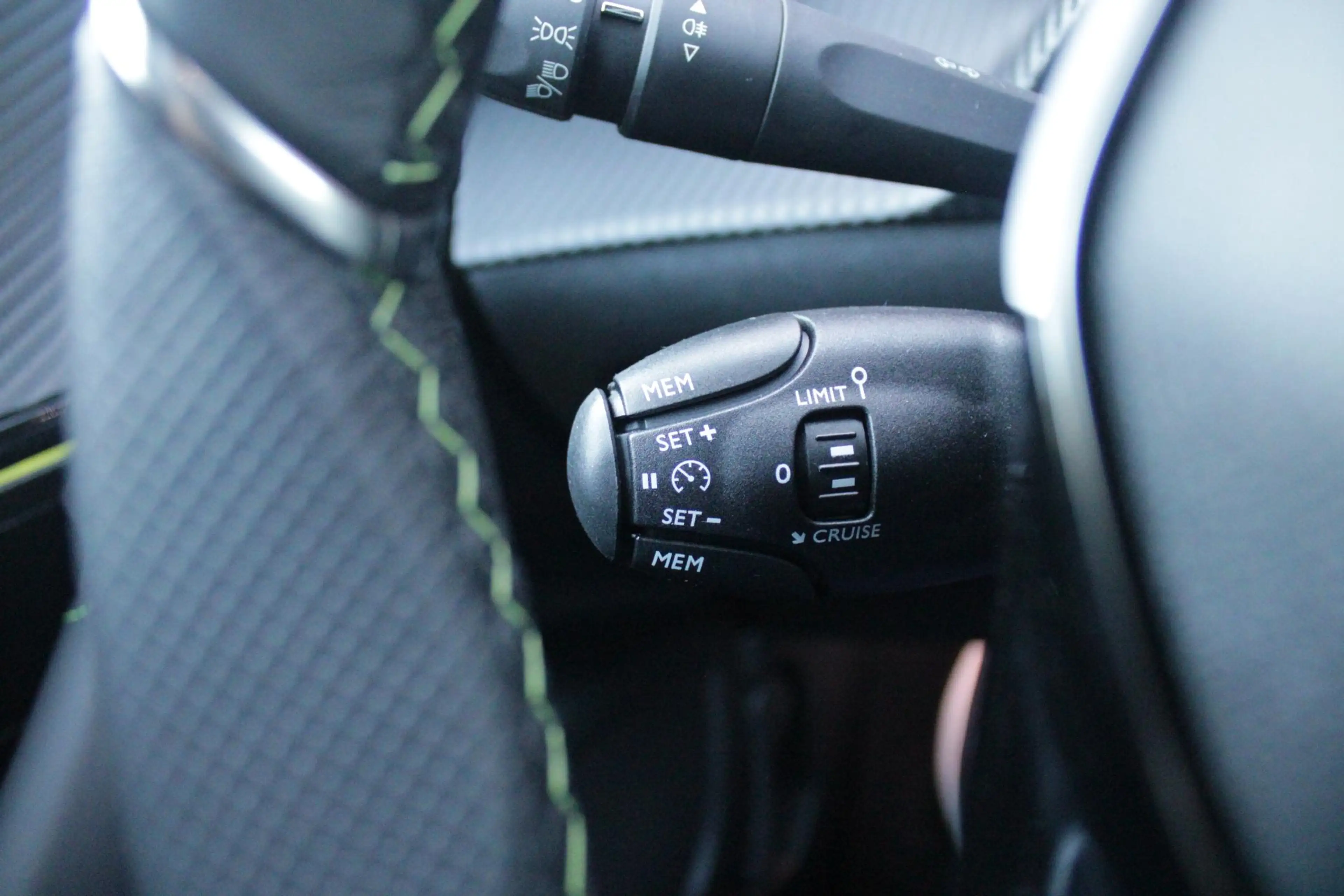 Peugeot e-2008 EV GT PACK 156PK 54 kWh | PANORAMISCH SCHUIF/KANTE — photo 38