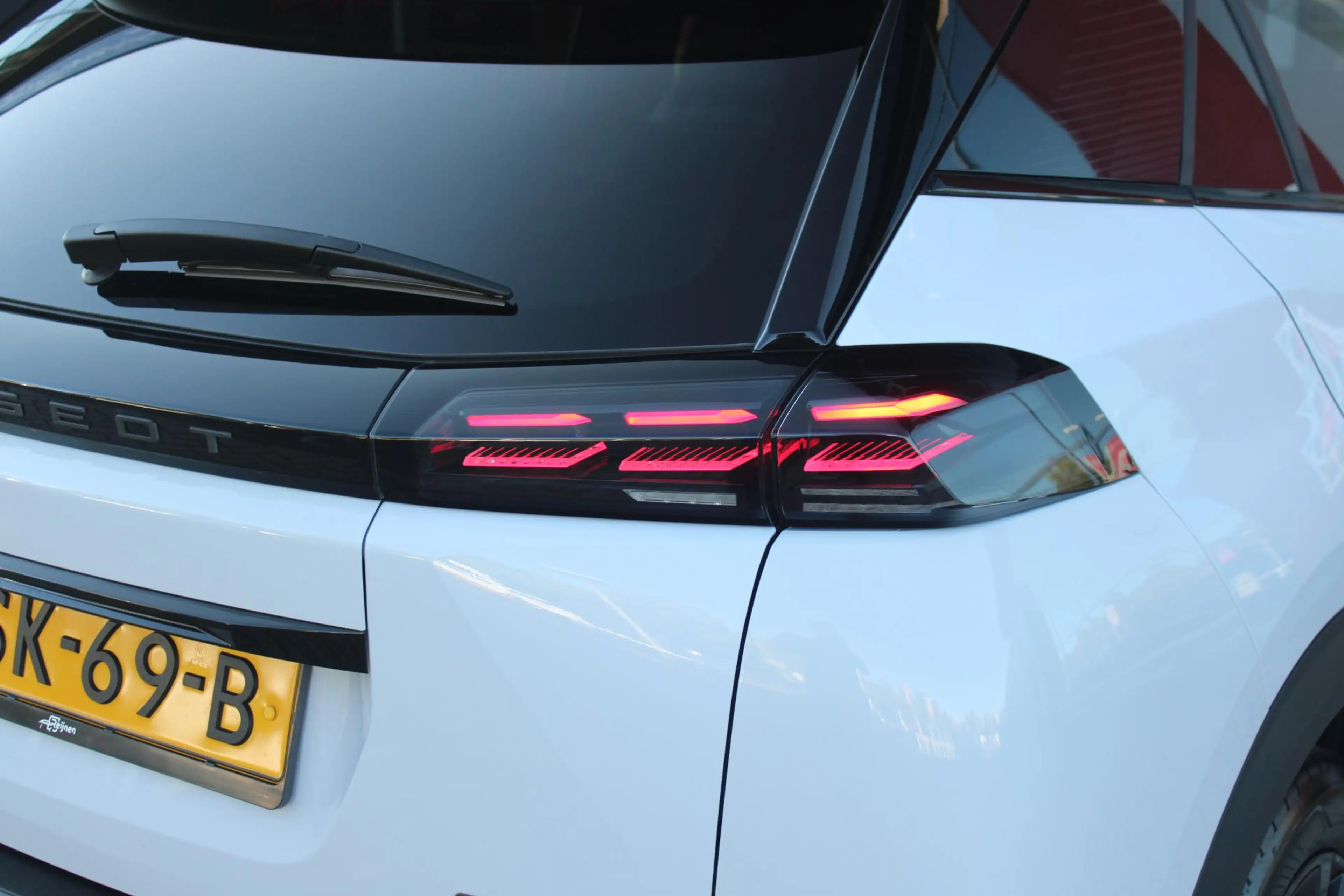 Peugeot e-2008 EV GT PACK 156PK 54 kWh | PANORAMISCH SCHUIF/KANTE — photo 50
