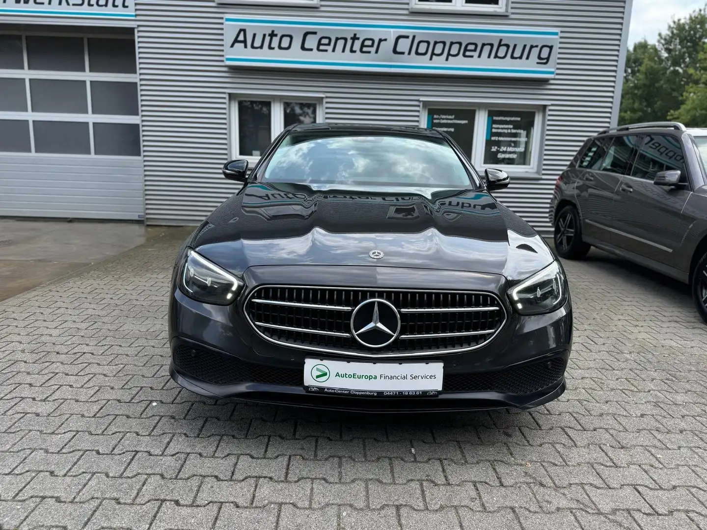Mercedes-Benz E 300 de 9G-TRONIC "Avantgarde" Grau - 2