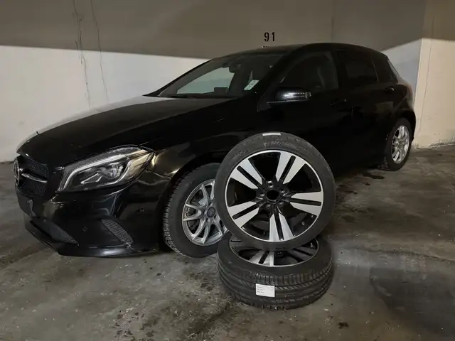 Mercedes-Benz A 180 BlueEffic. / Hagelschaden