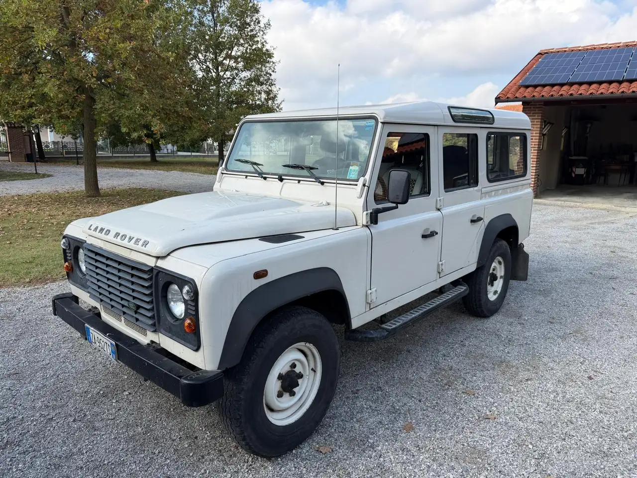 Land Rover Defender