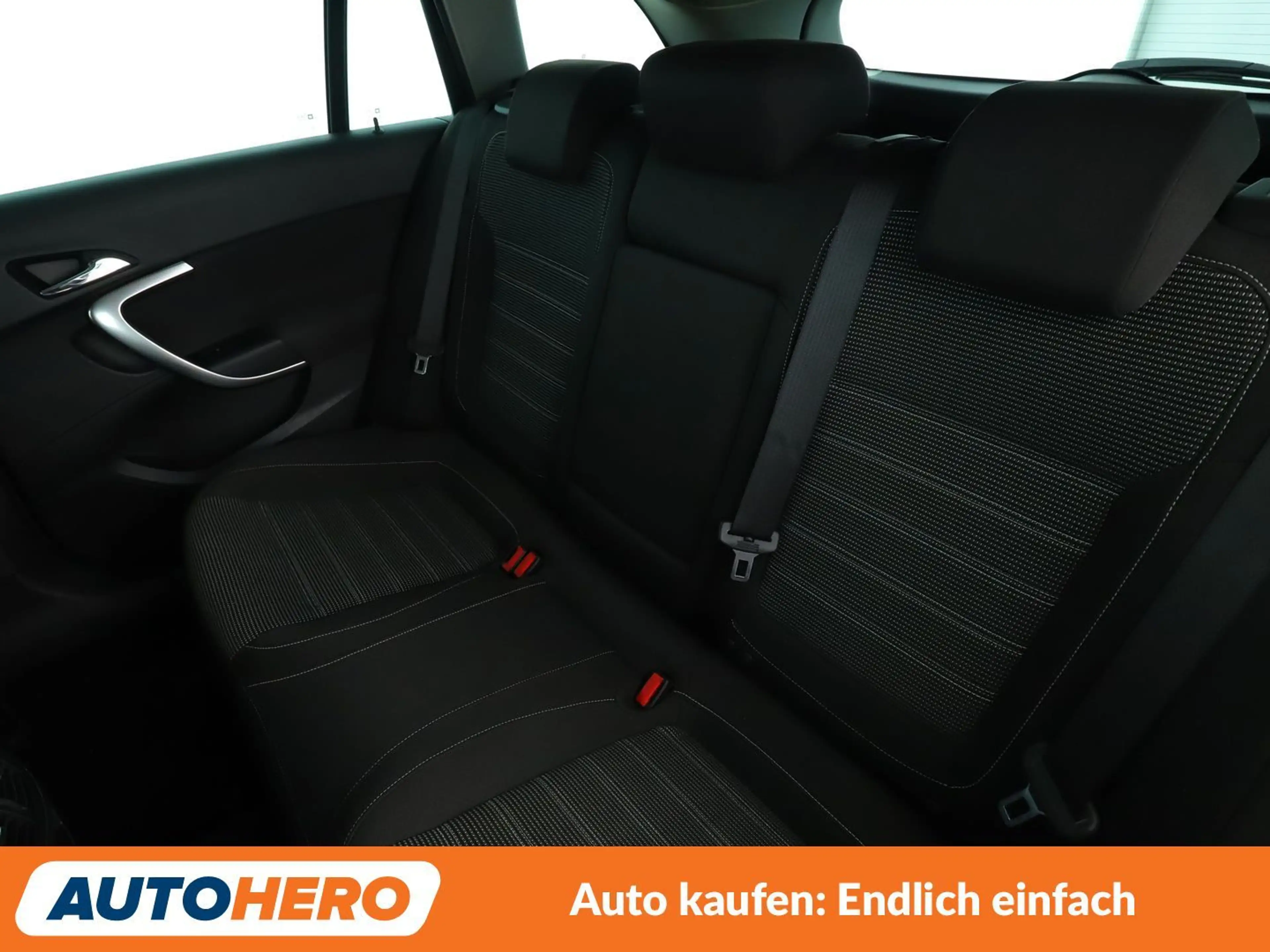 Opel Insignia 2.0 CDTI Innovation *NAVI*XENON*TEMPO*CAM*PDC*SHZ* — photo 14