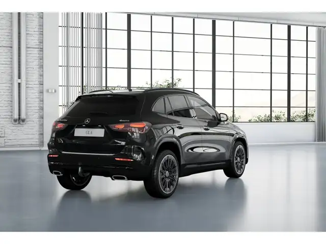 Mercedes-Benz Gla view 3